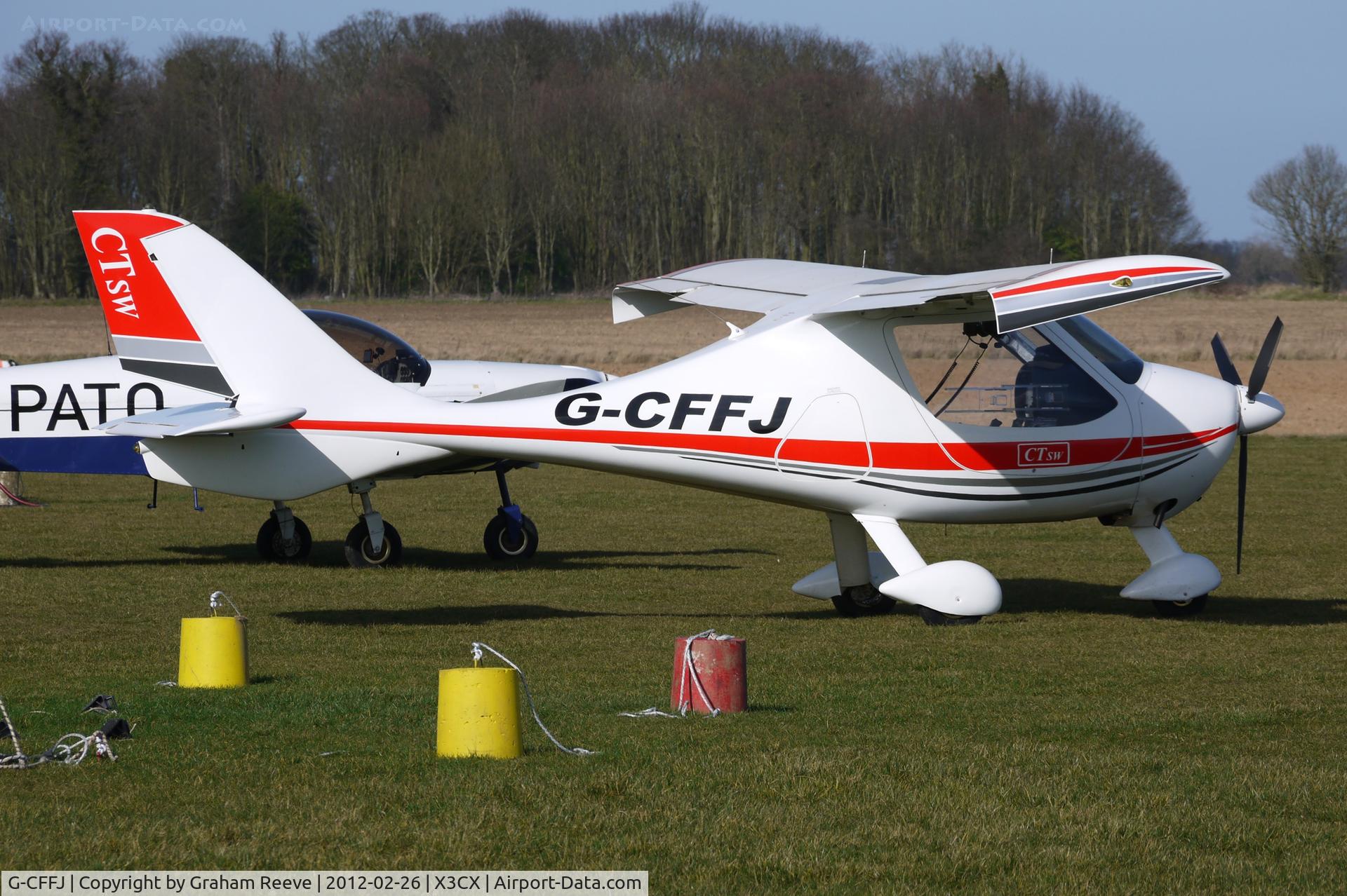 G-CFFJ, 2008 Flight Design CTSW C/N 8391, Parked at Northrepps.