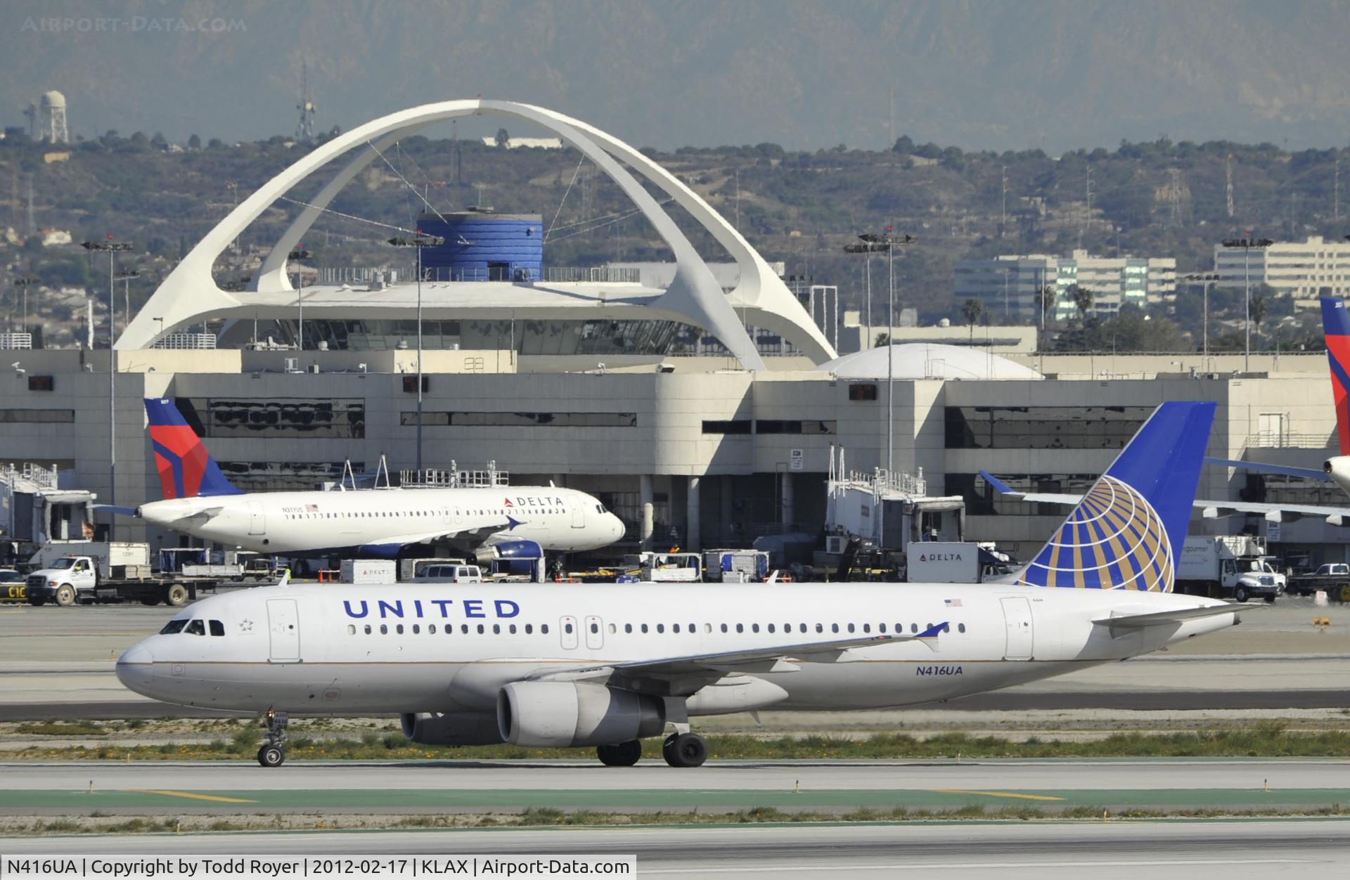 N416UA, 1994 Airbus A320-232 C/N 479, Arrived at LAX on 25R