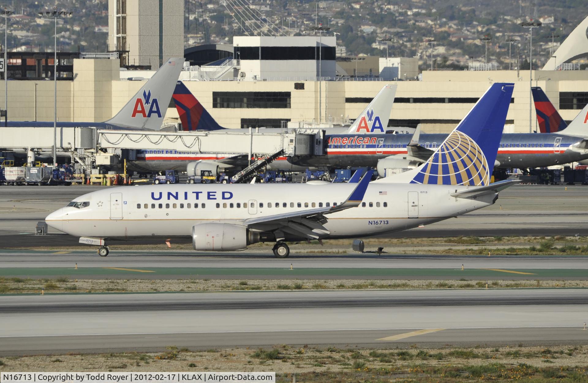 N16713, 1998 Boeing 737-724 C/N 28784, Arrived at LAX on 25L