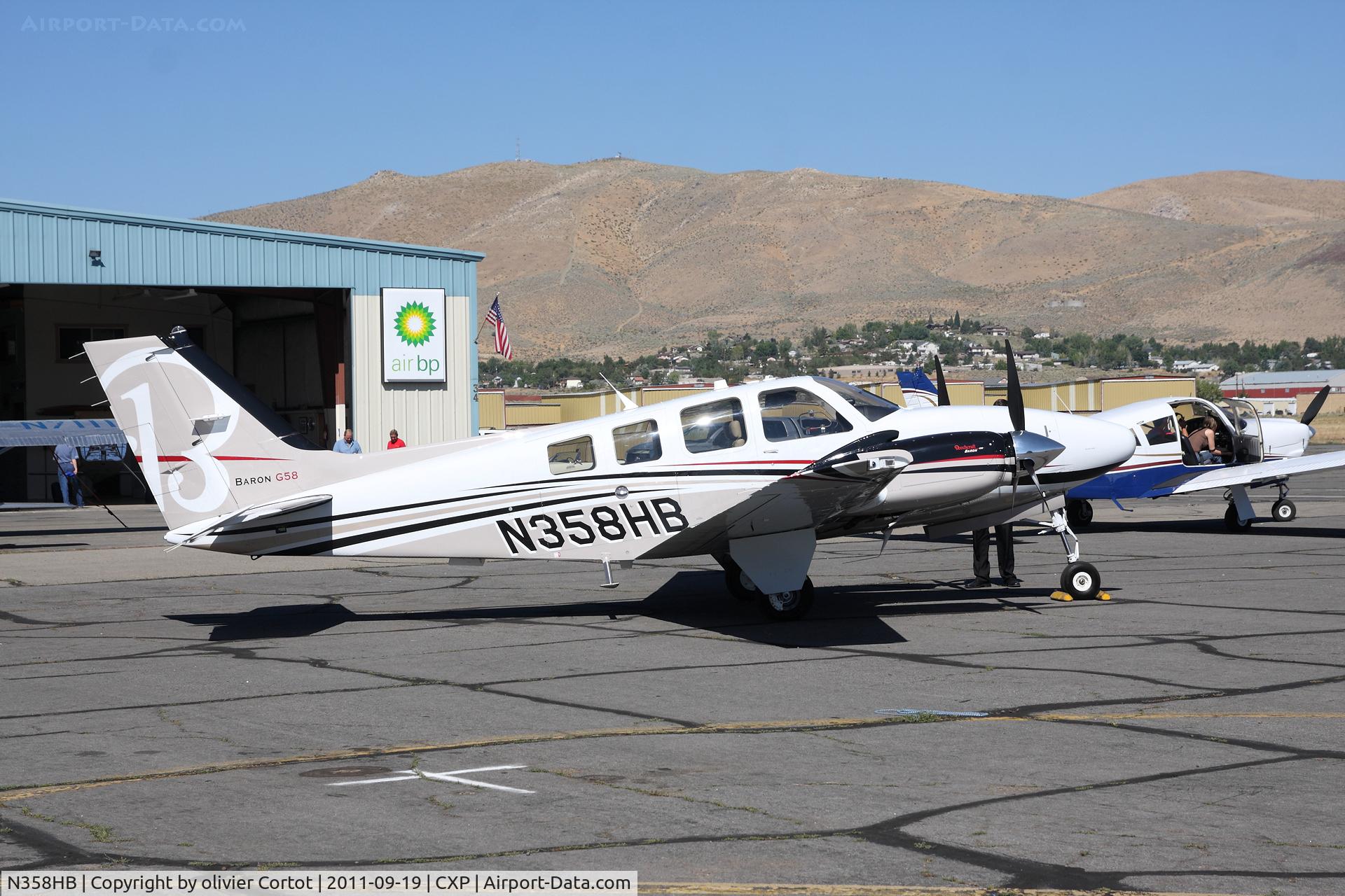 N358HB, Hawker Beechcraft Corp G58 Baron C/N TH-2309, A moment before leaving the airport