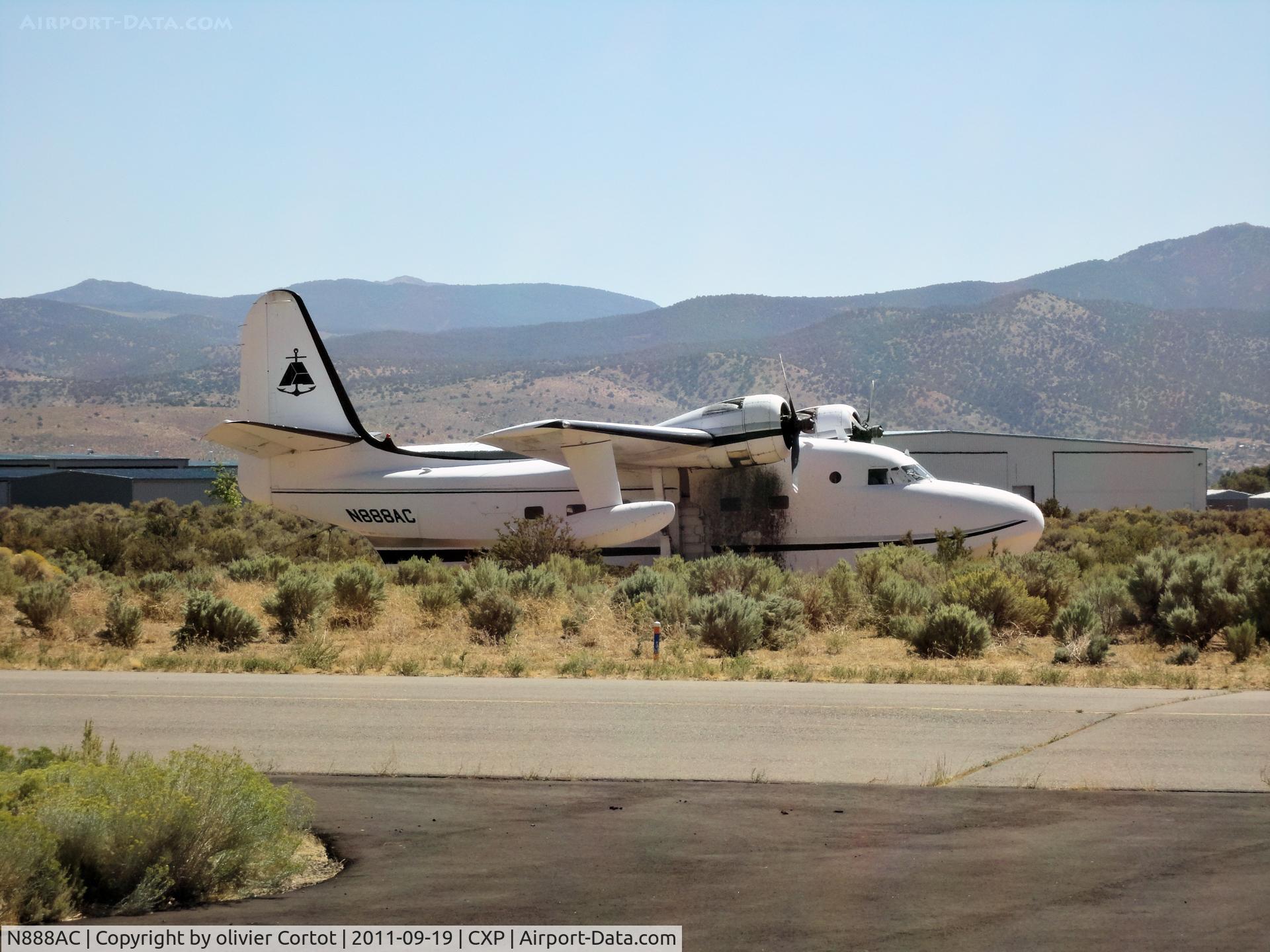 N888AC, 1955 Grumman HU-16C (UF-1) Albatross C/N G-399, A lot of oil on the fuselage :(