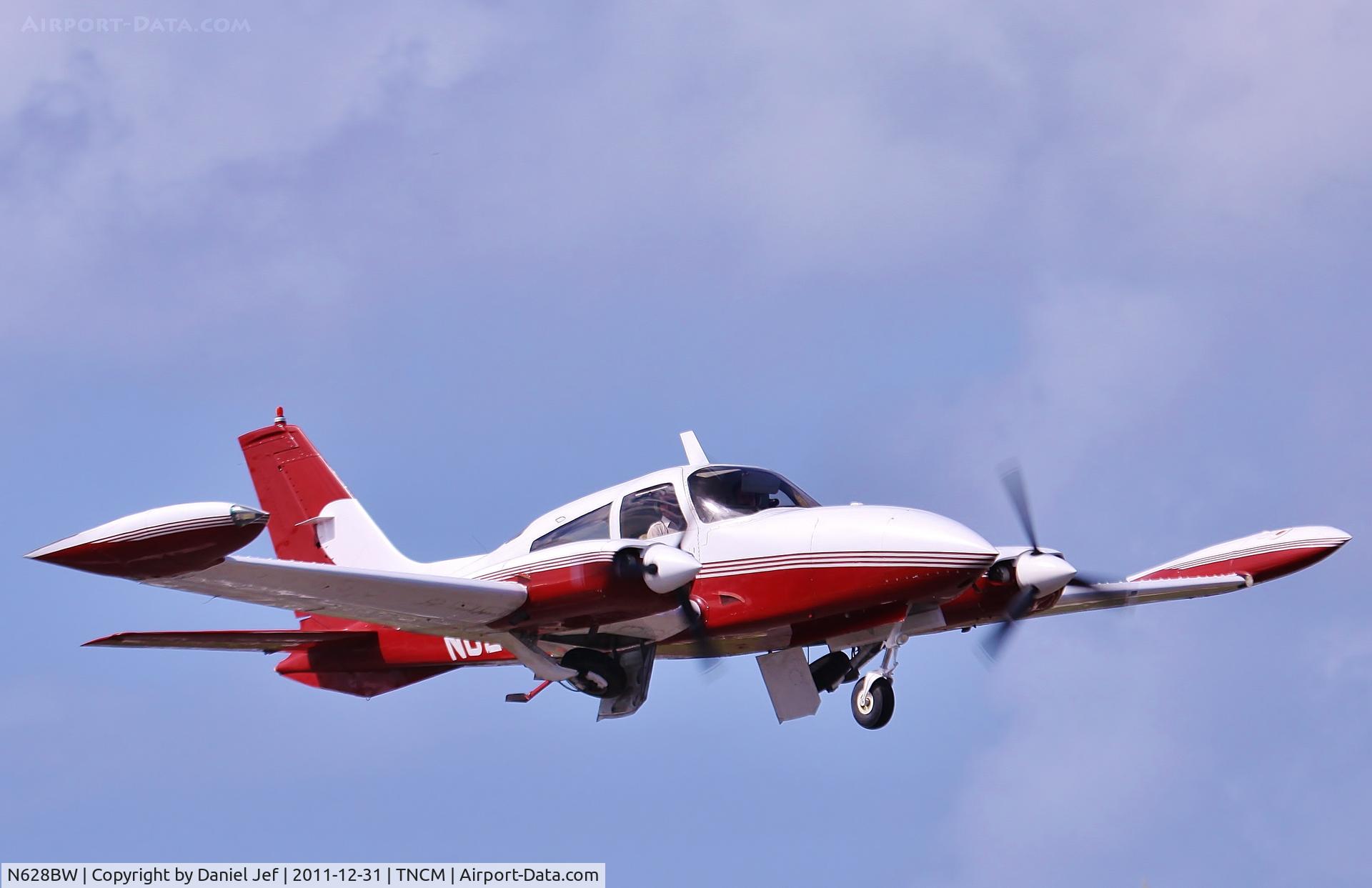 N628BW, Cessna 402C C/N 402C-0219, N628BW