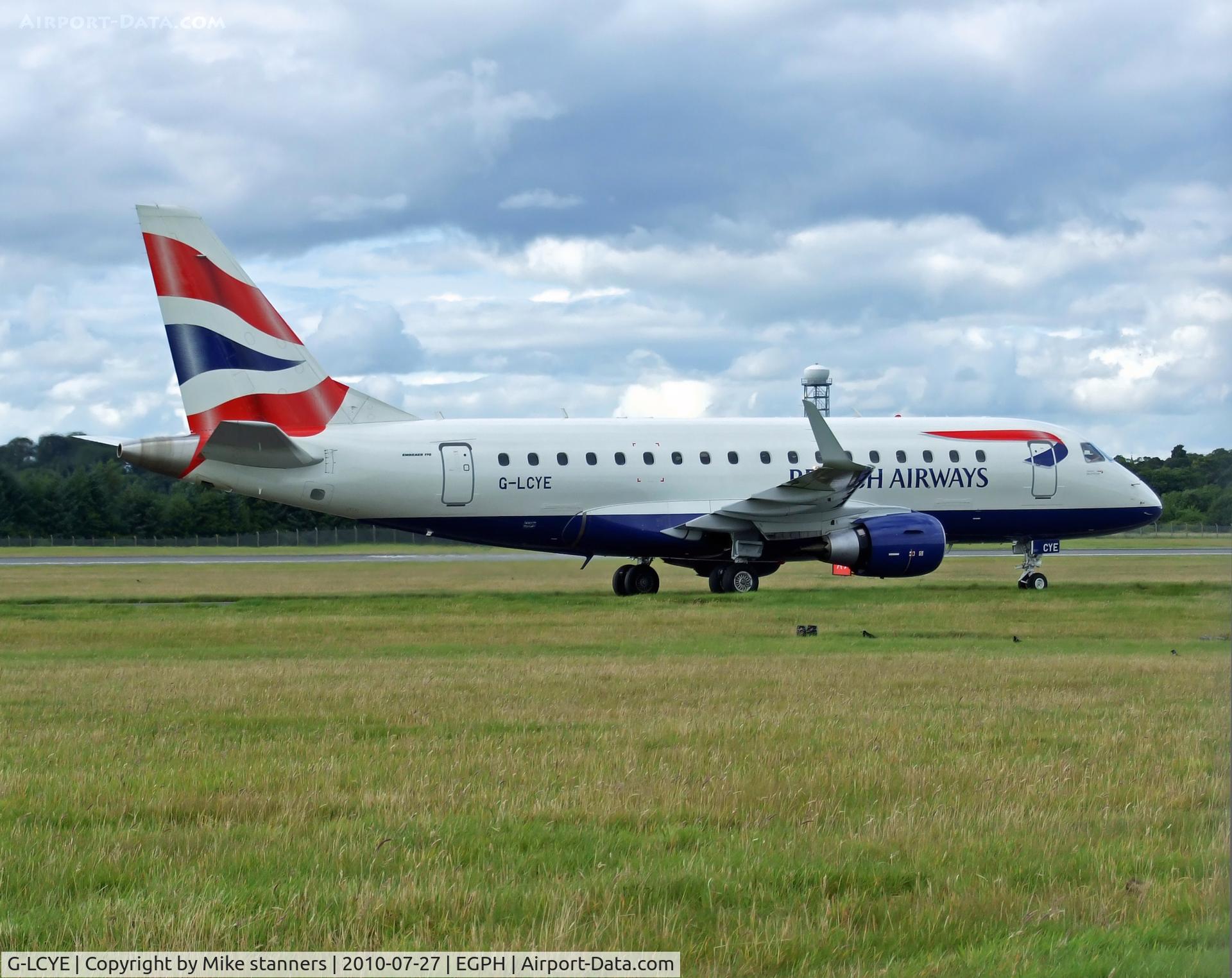 G-LCYE, 2009 Embraer ERJ-170-100STD C/N 17000296, British airways E170 Arrives at EDI From LCY