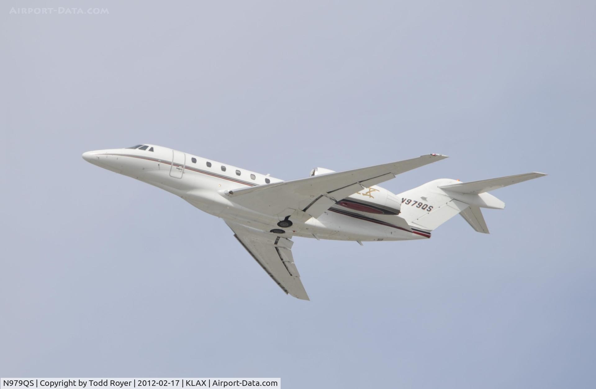 N979QS, 1999 Cessna 750 Citation X Citation X C/N 750-0079, Departing LAX on 25L