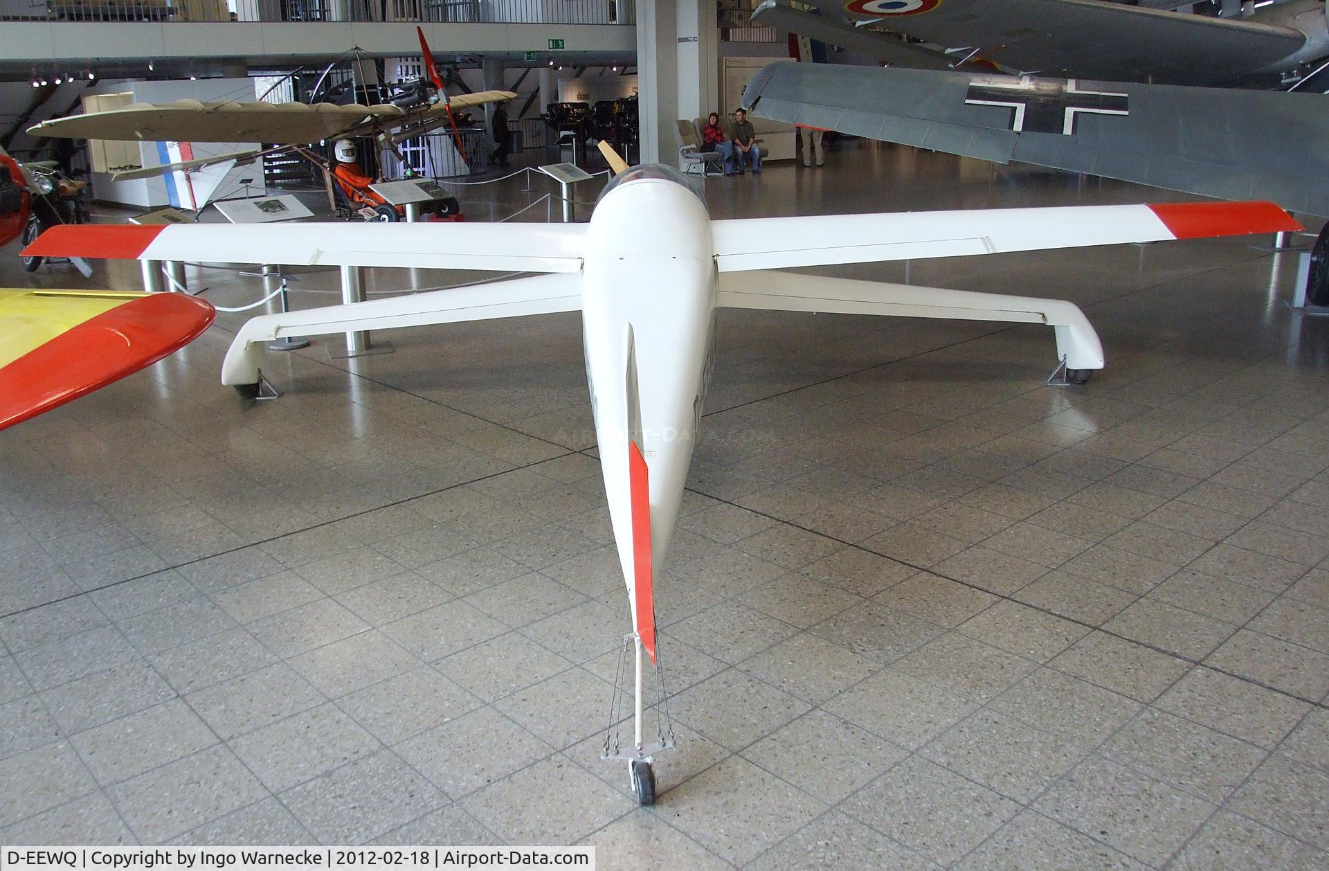D-EEWQ, 1981 QAC Quickie Q1 C/N 1, Quickie Q1 at the Deutsches Museum, München (Munich)