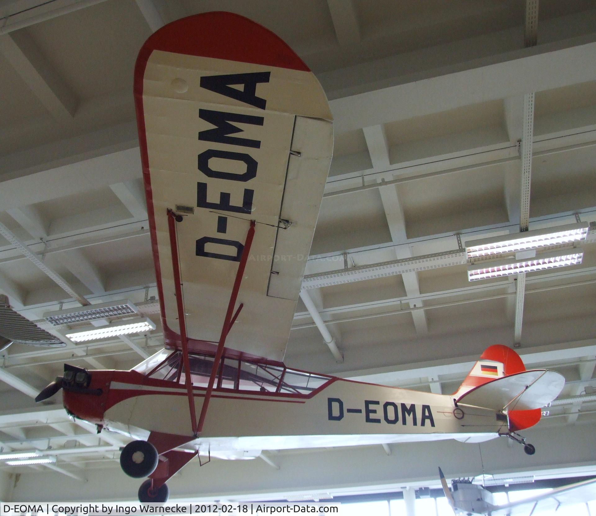 D-EOMA, 1944 Piper L-4J Grasshopper (J3C-65D) C/N 12622, Piper L-4J Cub / Grasshopper at the Deutsches Museum, München (Munich)