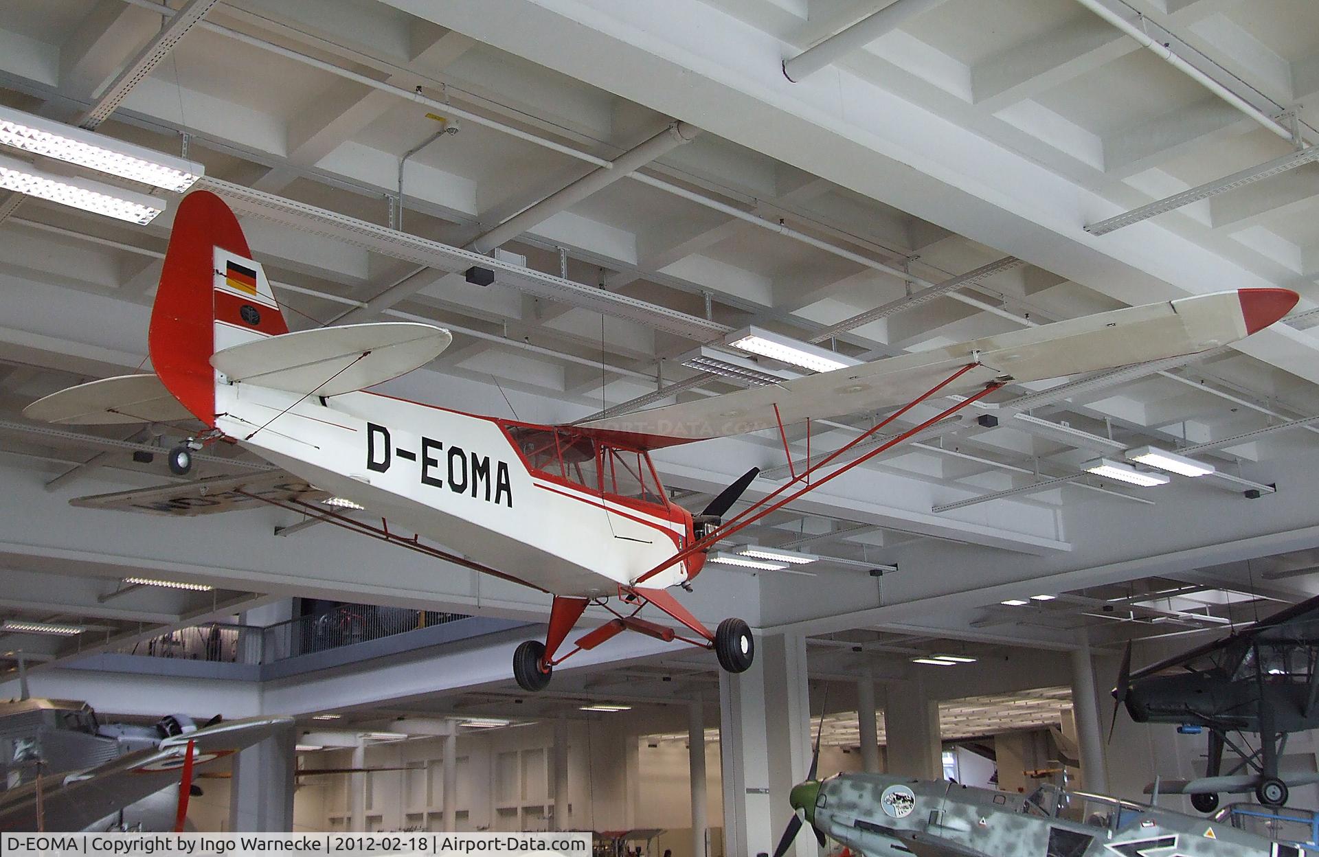 D-EOMA, 1944 Piper L-4J Grasshopper (J3C-65D) C/N 12622, Piper L-4J Cub / Grasshopper at the Deutsches Museum, München (Munich)