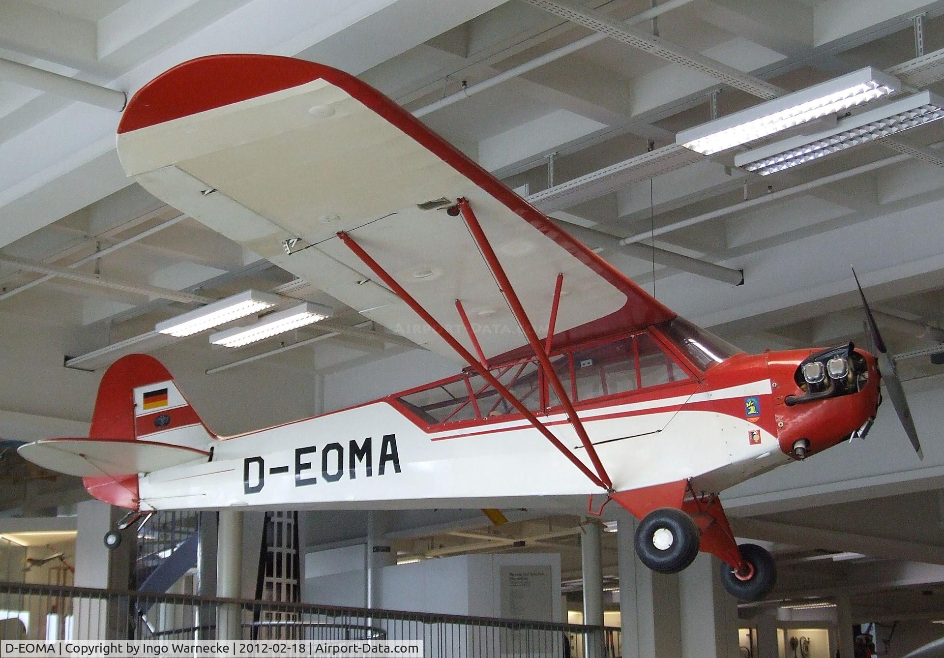 D-EOMA, 1944 Piper L-4J Grasshopper (J3C-65D) C/N 12622, Piper L-4J Cub / Grasshopper at the Deutsches Museum, München (Munich)