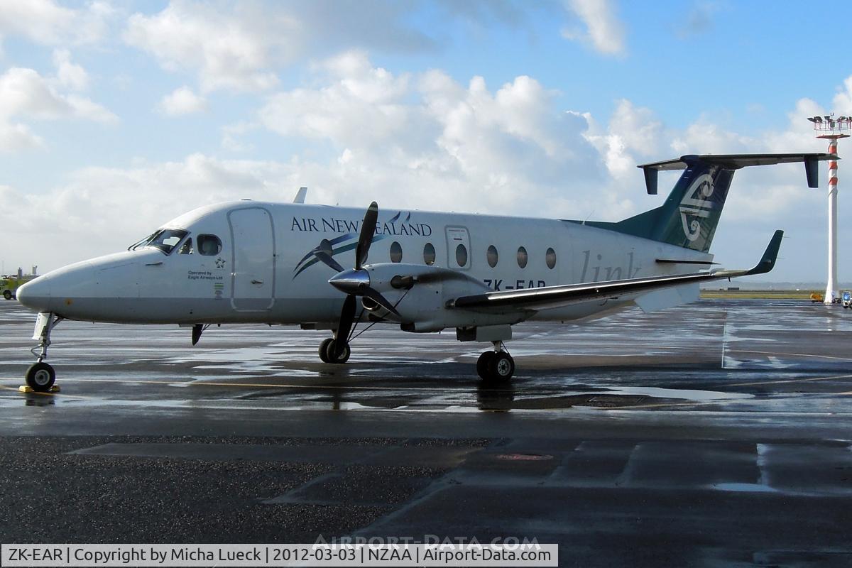 ZK-EAR, 1999 Beech 1900D C/N UE-388, At Auckland