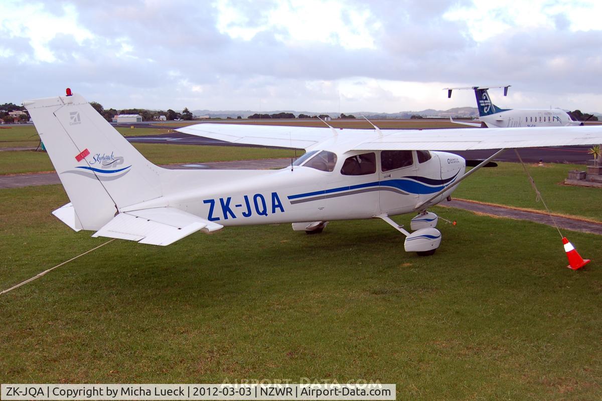 ZK-JQA, 2001 Cessna 172S C/N 172S8703, At Whangarei