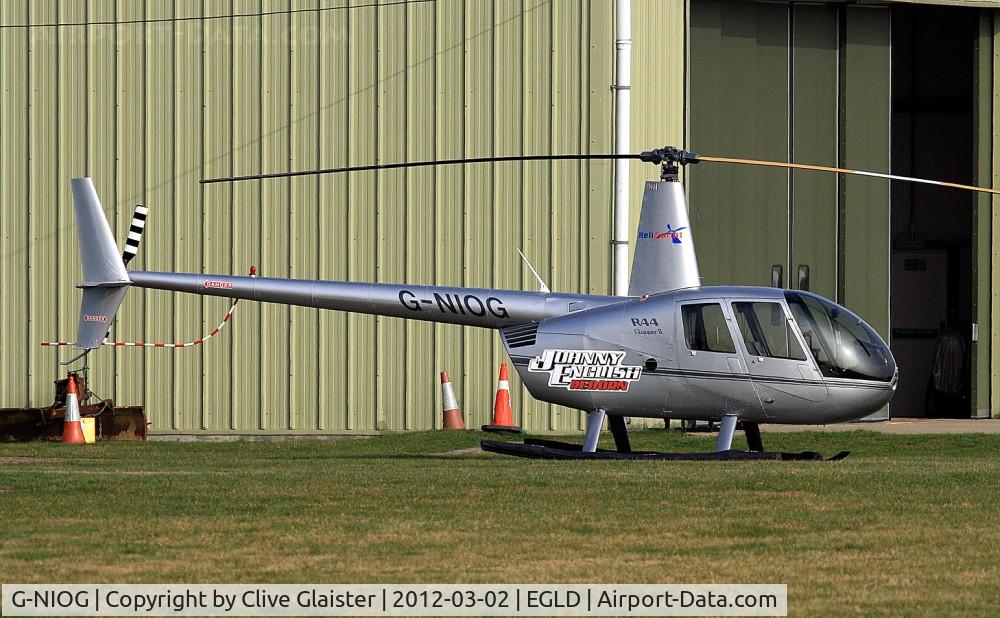 G-NIOG, 2004 Robinson R44 Clipper II C/N 10471, 