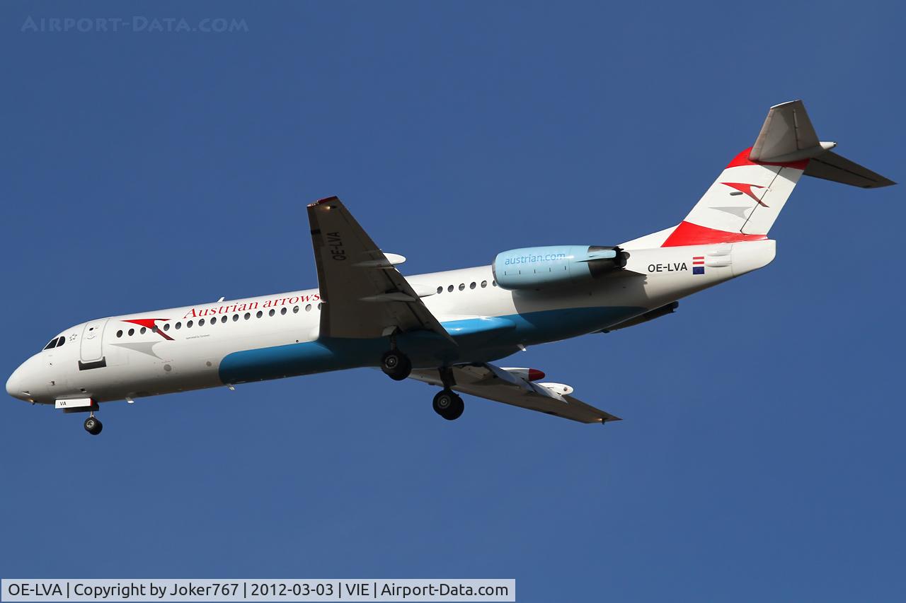 OE-LVA, 1994 Fokker 100 (F-28-0100) C/N 11490, Austrian arrows