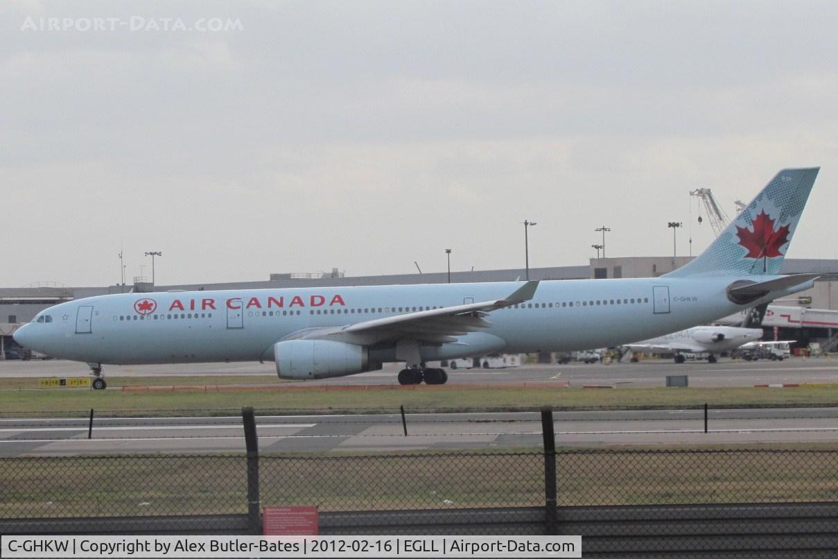C-GHKW, 2001 Airbus A330-343 C/N 0408, 