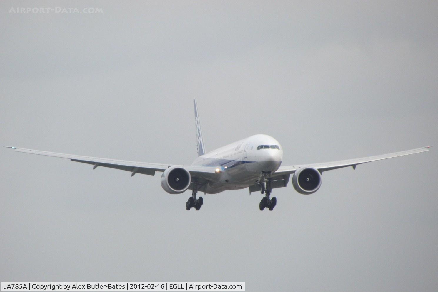 JA785A, 2010 Boeing 777-381/ER C/N 37951, 