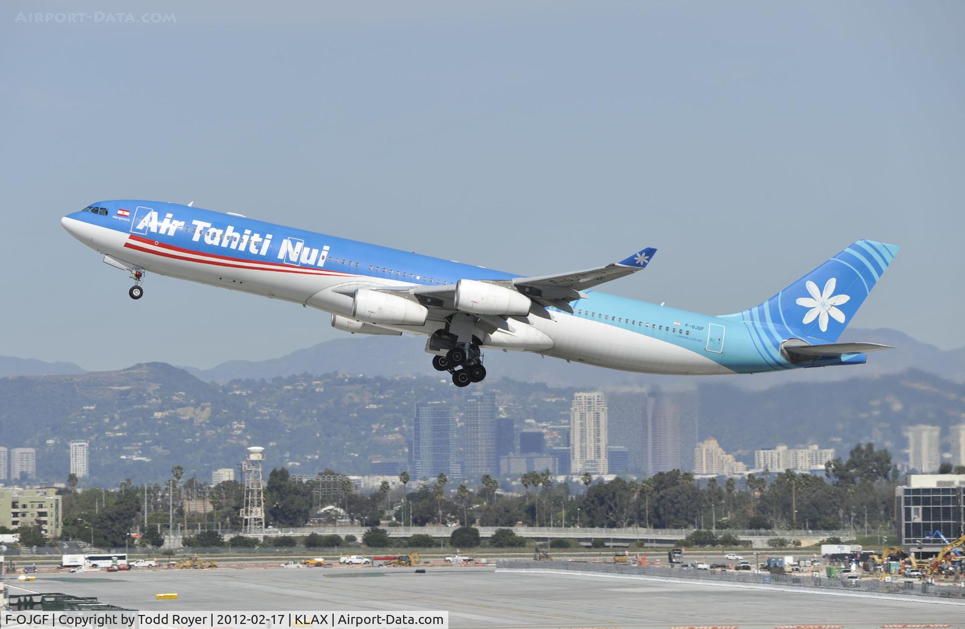 F-OJGF, 2001 Airbus A340-313 C/N 385, Departing LAX on 25R