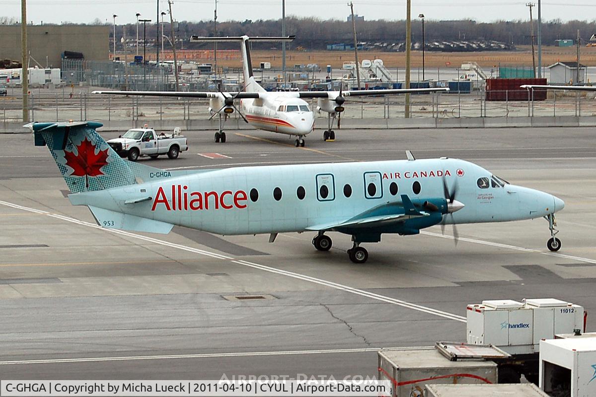 C-GHGA, 1997 Beech 1900D C/N UE-293, At Montreal