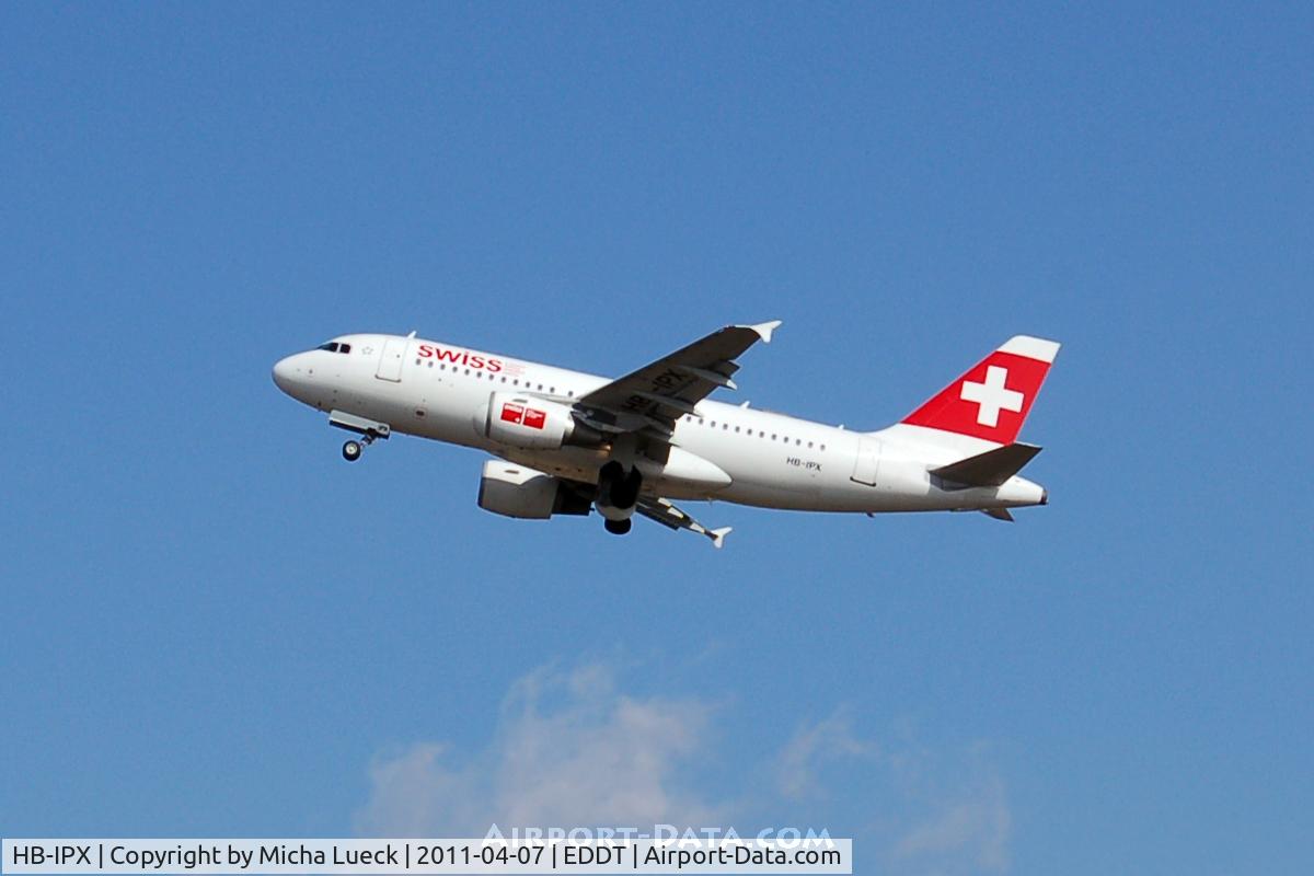HB-IPX, 1996 Airbus A319-112 C/N 612, At Tegel