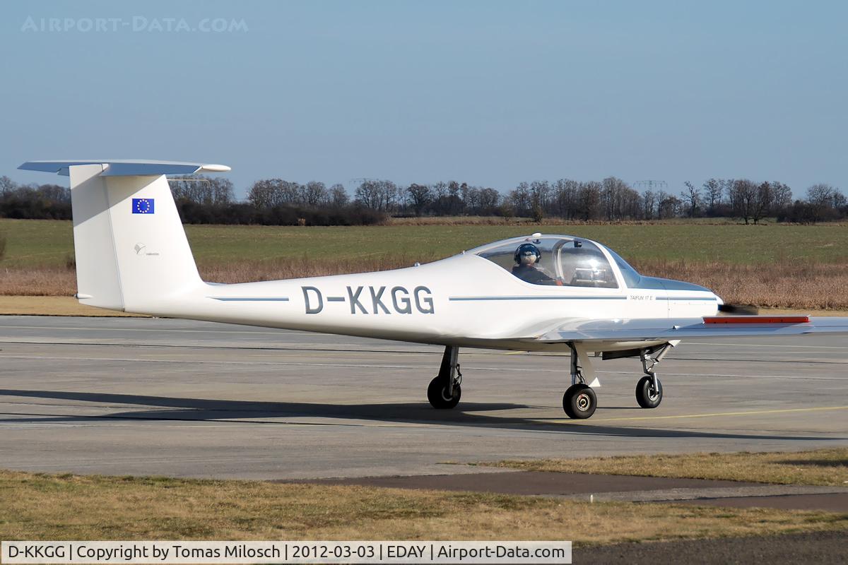 D-KKGG, Valentin Taifun 17E C/N 1008, Strausberg (EDAY), Germany