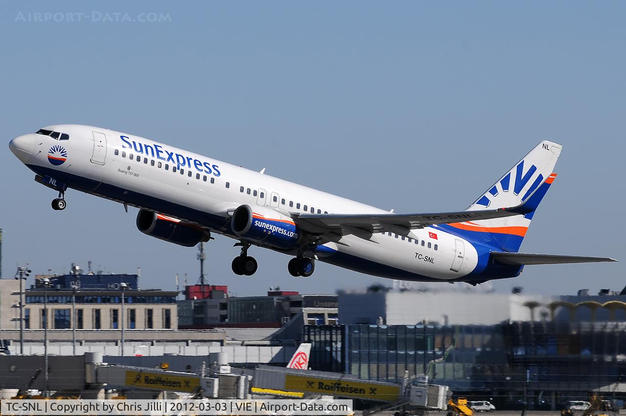 TC-SNL, 2005 Boeing 737-86N C/N 34251, SunExpress