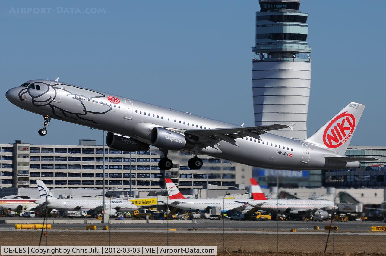 OE-LES, 2008 Airbus A321-211 C/N 3504, NIKI