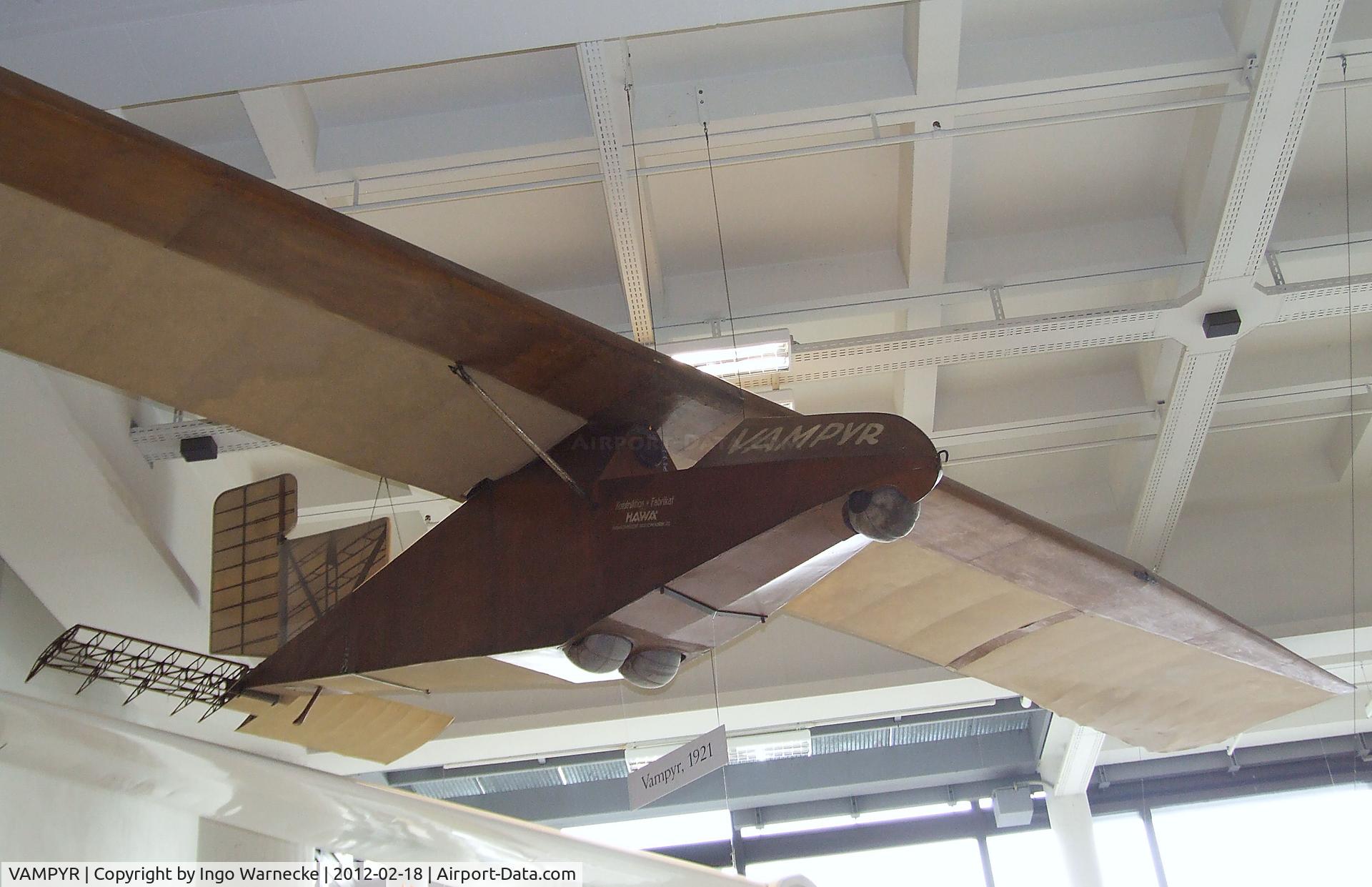 VAMPYR, 1921 Akaflieg Hannover Vampyr C/N unknown_Vampyr, Akaflieg Hannover HAWA H 1 Vampyr at the Deutsches Museum, München (Munich)