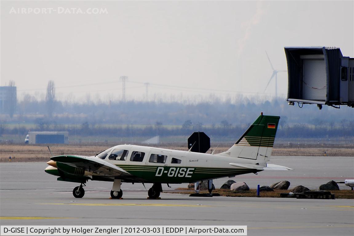 D-GISE, 1978 Piper PA-34-200T Seneca II C/N 34-7870193, A froggy plane on GAT.....