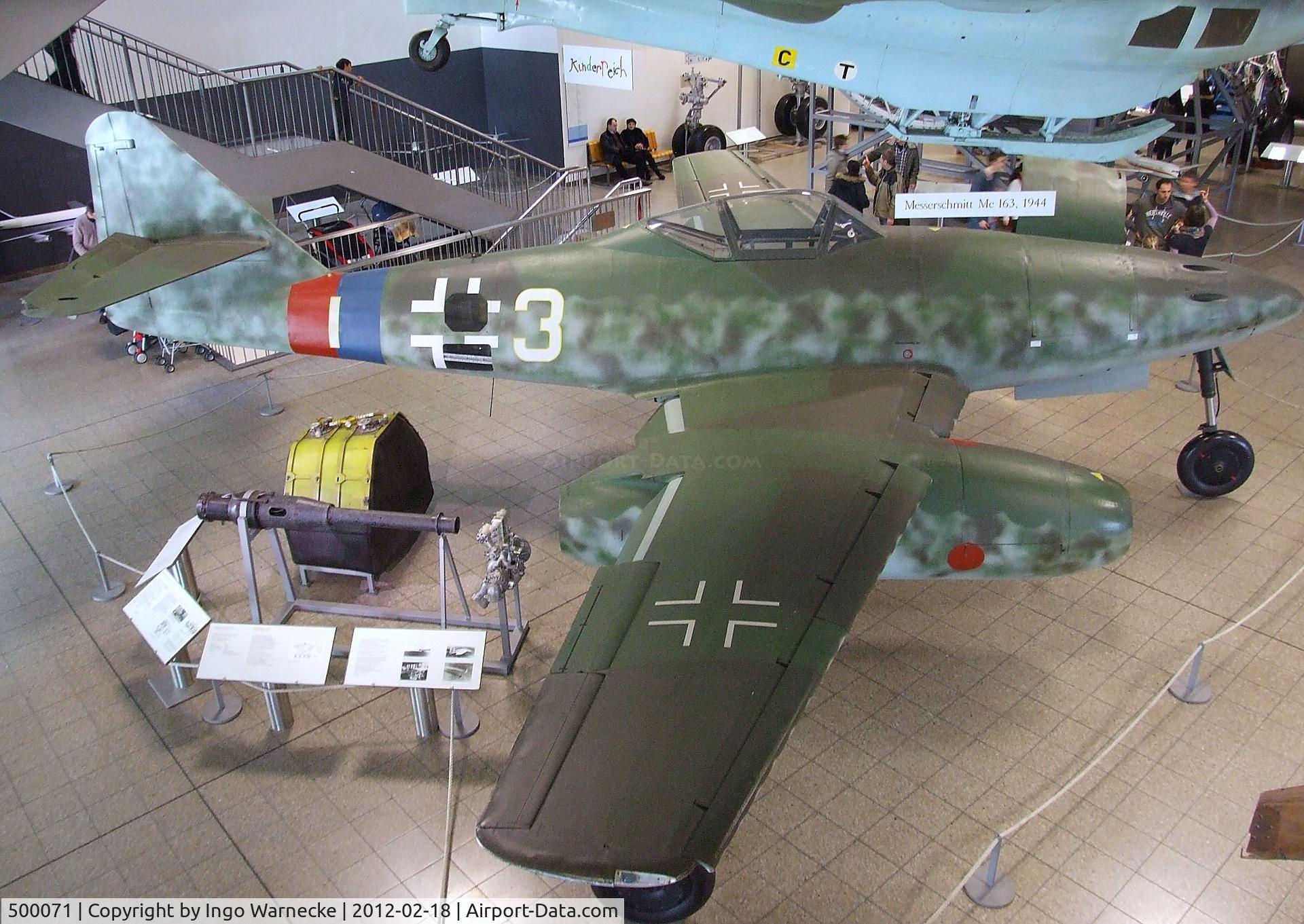 500071, 1945 Messerschmitt Me 262A-1a Schwalbe C/N 500071, Messerschmitt Me 262A at the Deutsches Museum, München (Munich)