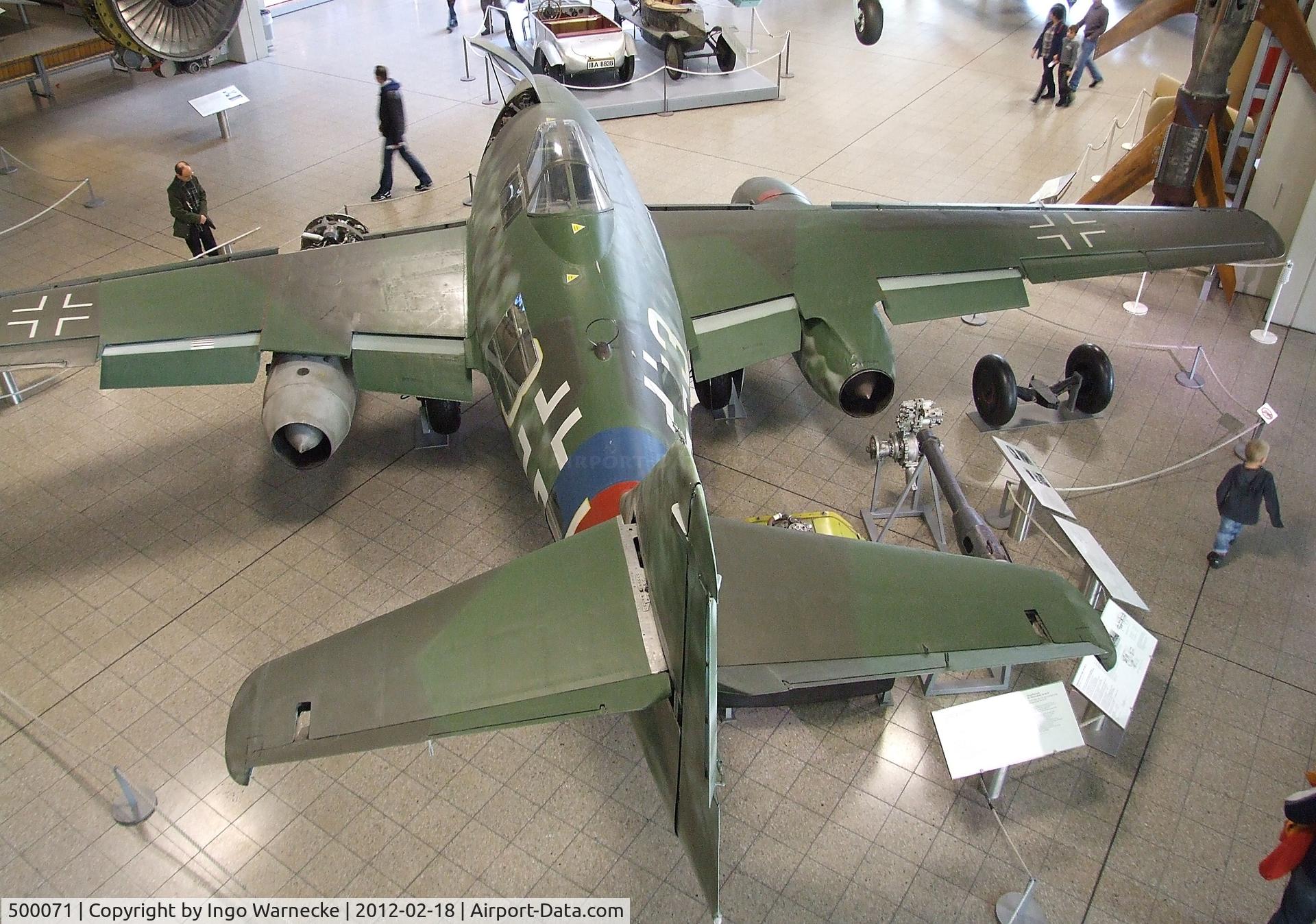 500071, 1945 Messerschmitt Me 262A-1a Schwalbe C/N 500071, Messerschmitt Me 262A at the Deutsches Museum, München (Munich)