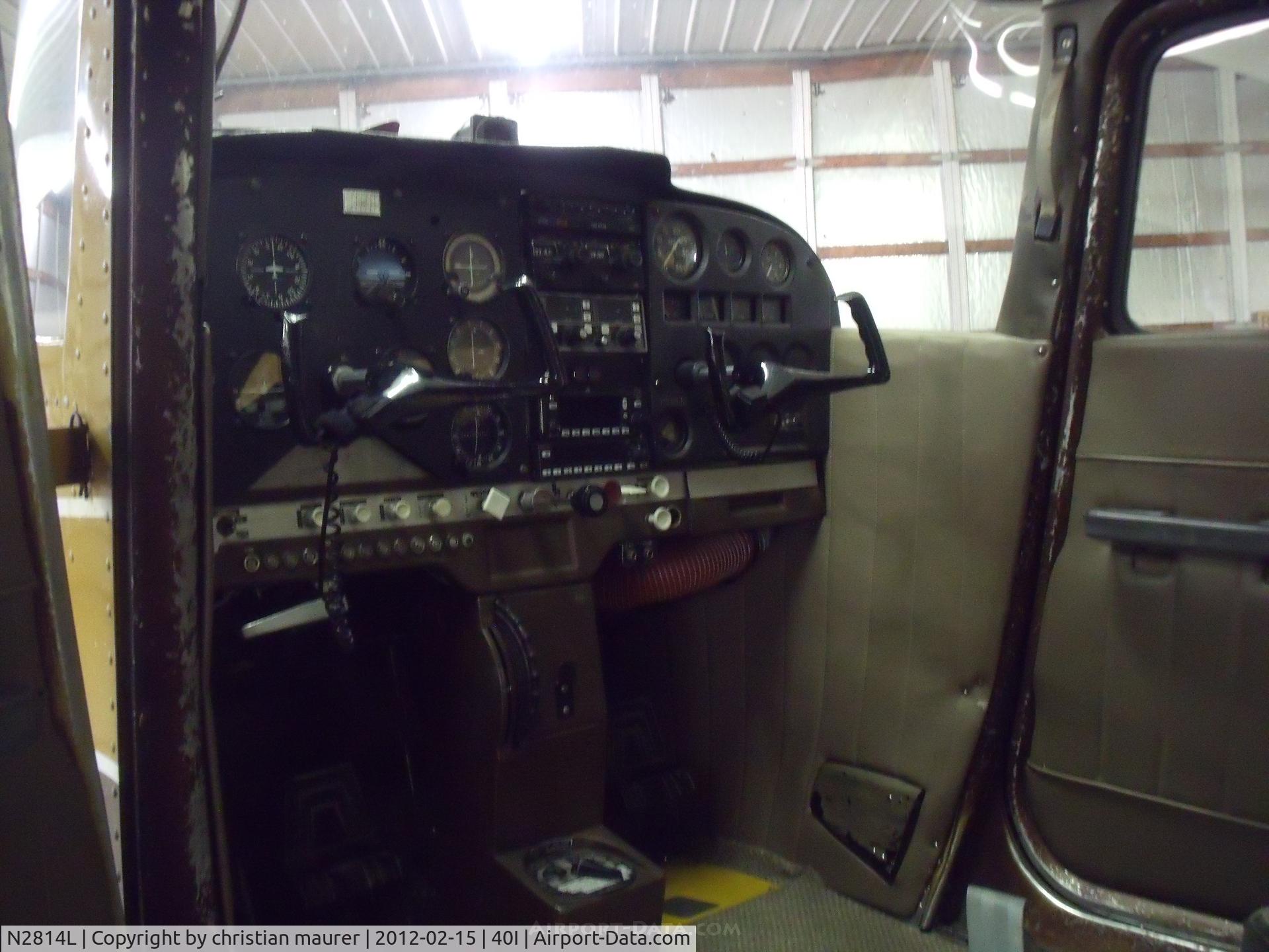 N2814L, 1967 Cessna 172H C/N 17256014, the cockpit of a 1967 cessna 172