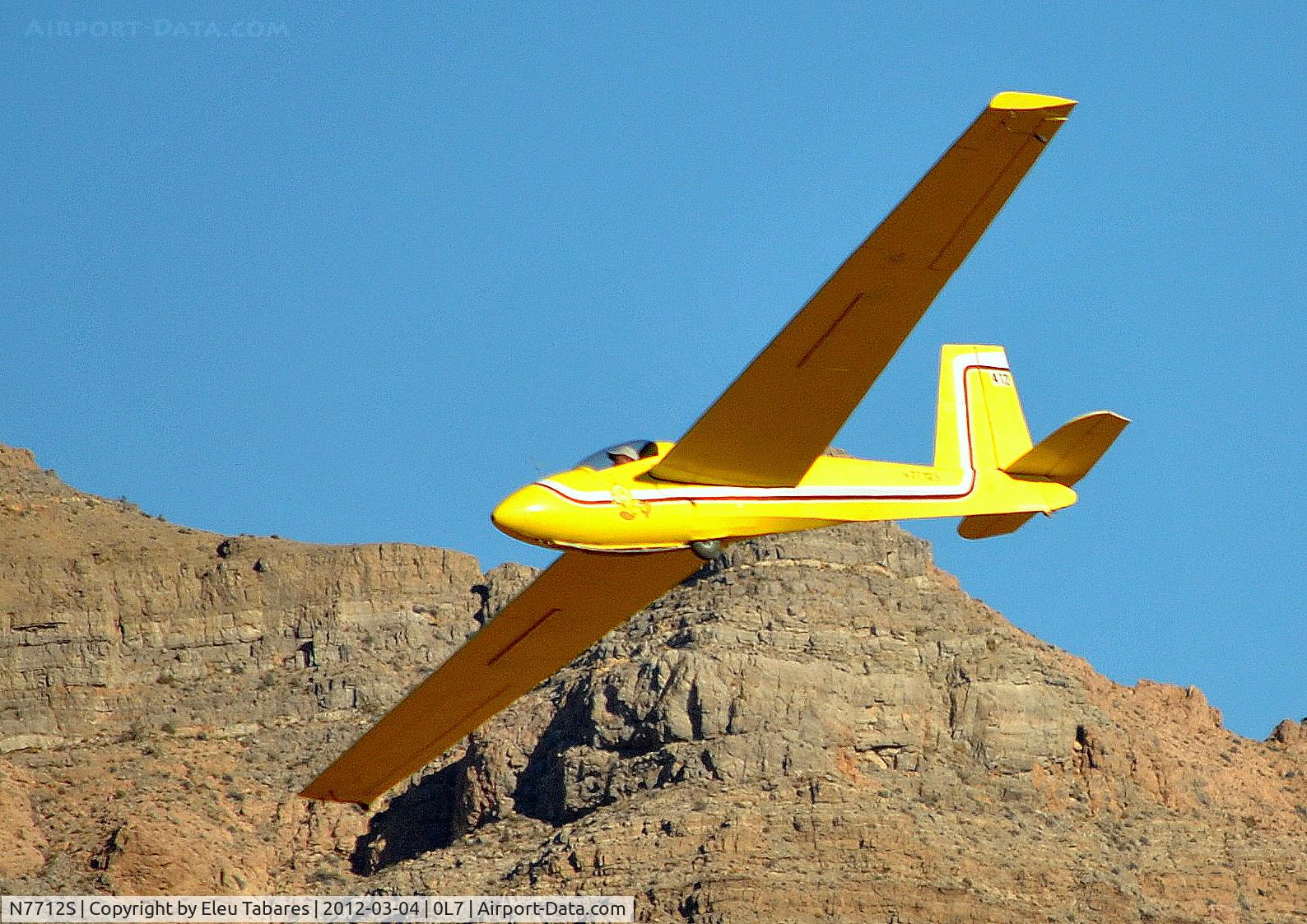 N7712S, 1968 Schweizer SGS 1-26D C/N 412, Taken over Jean Airport, Nevada.