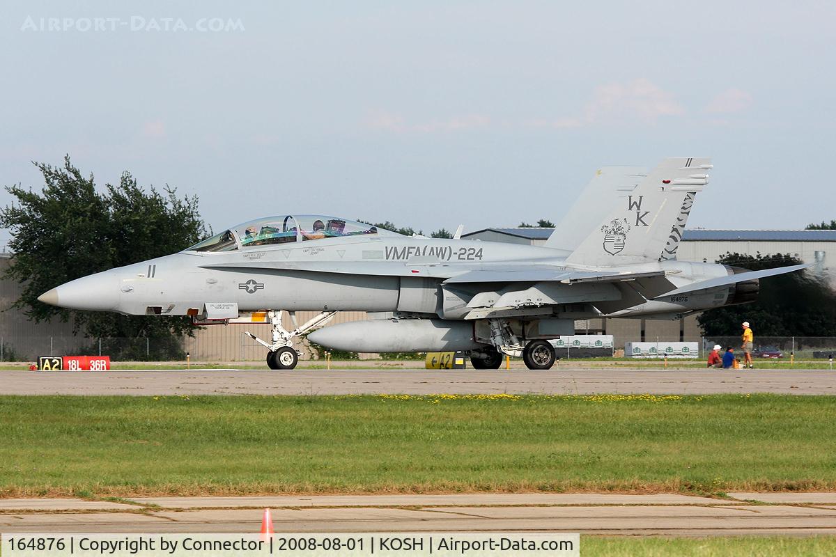 164876, McDonnell Douglas F/A-18D Hornet C/N 1208, Arriving at EAA Airventure 2008.