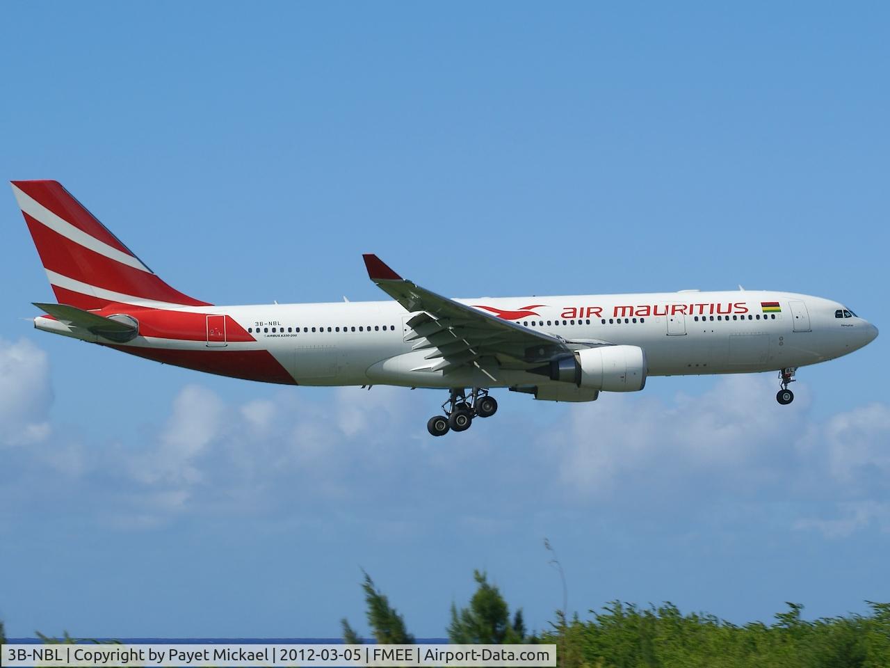 3B-NBL, 2009 Airbus A330-202 C/N 1057, Landing rwy 14 as MK 292