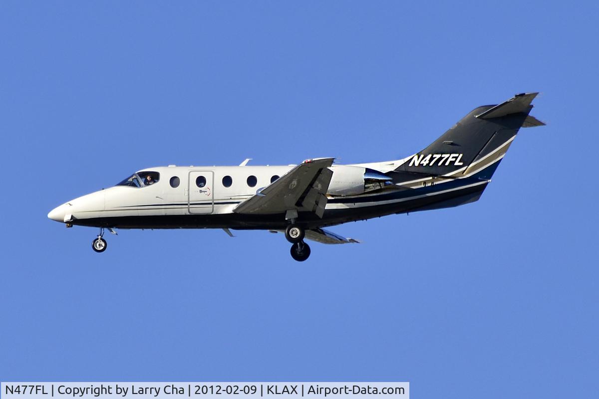 N477FL, 2004 Raytheon Beechjet 400A C/N RK-377, Arriving 25R