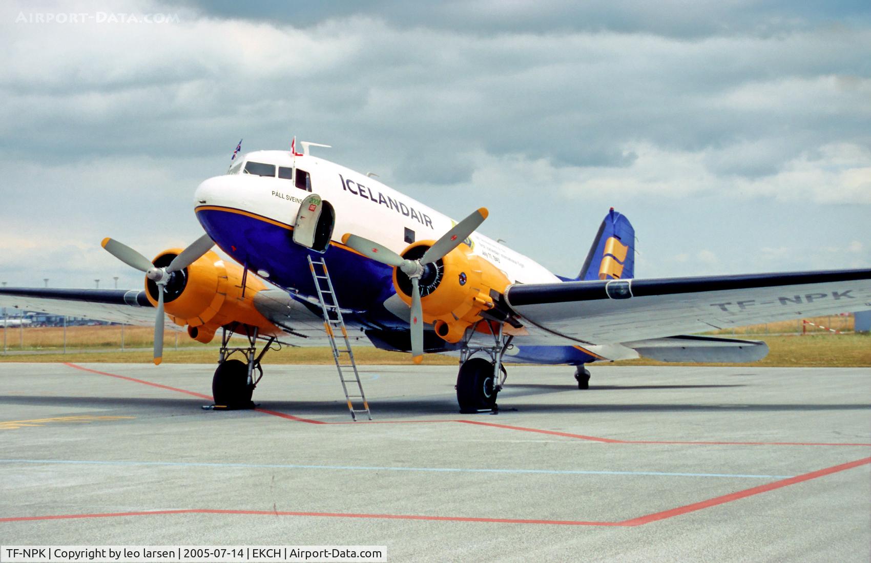 TF-NPK, 1943 Douglas DC-3A-456 C/N 13861, Copenhagen Kastrup 14.7.05