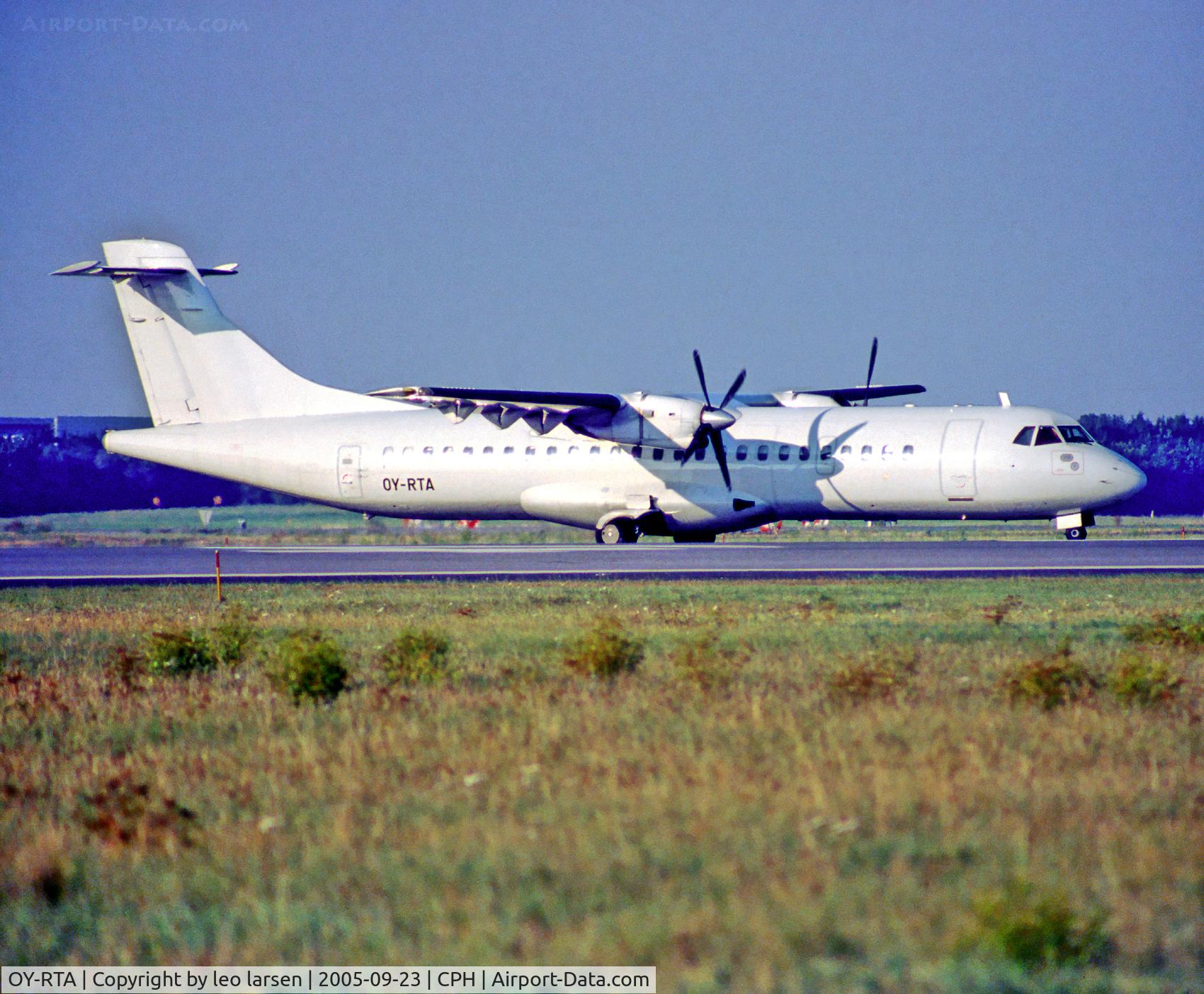 OY-RTA, 1991 ATR 72-202 C/N 260, Copenhagen Kastrup 23.9.05