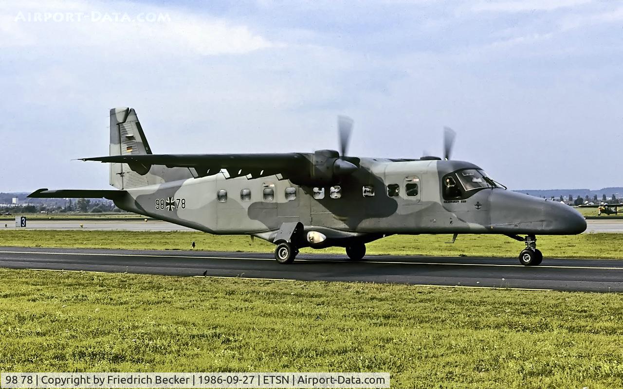 98 78, 1985 Dornier 228-201 C/N 8068, taxying to the flightline