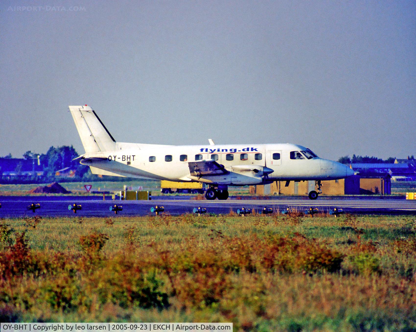 OY-BHT, 1978 Embraer EMB-110P2 Bandeirante C/N 110161, Copenhagen Kastrup 23.9.05