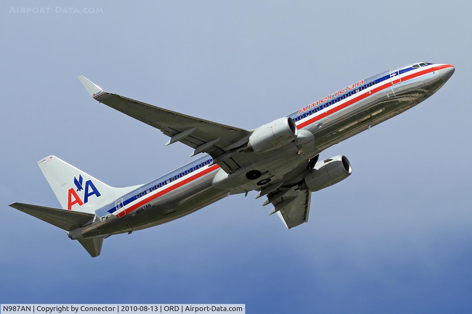 N987AN, 2009 Boeing 737-823 C/N 31069, Leaving Chicago.