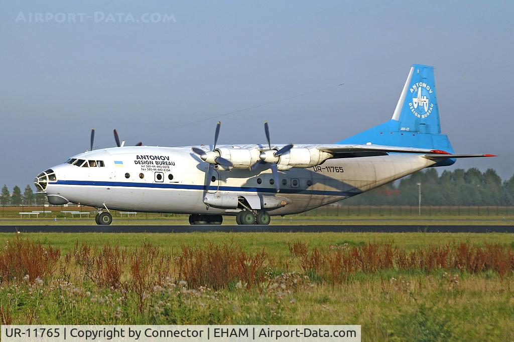 UR-11765, Antonov An-12B C/N 401705, No description.