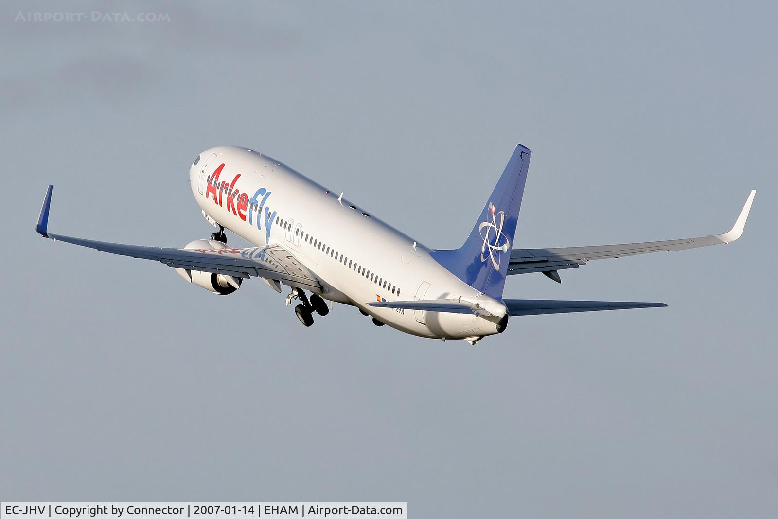 EC-JHV, 2005 Boeing 737-8FH C/N 30826, Leaving Amsterdam