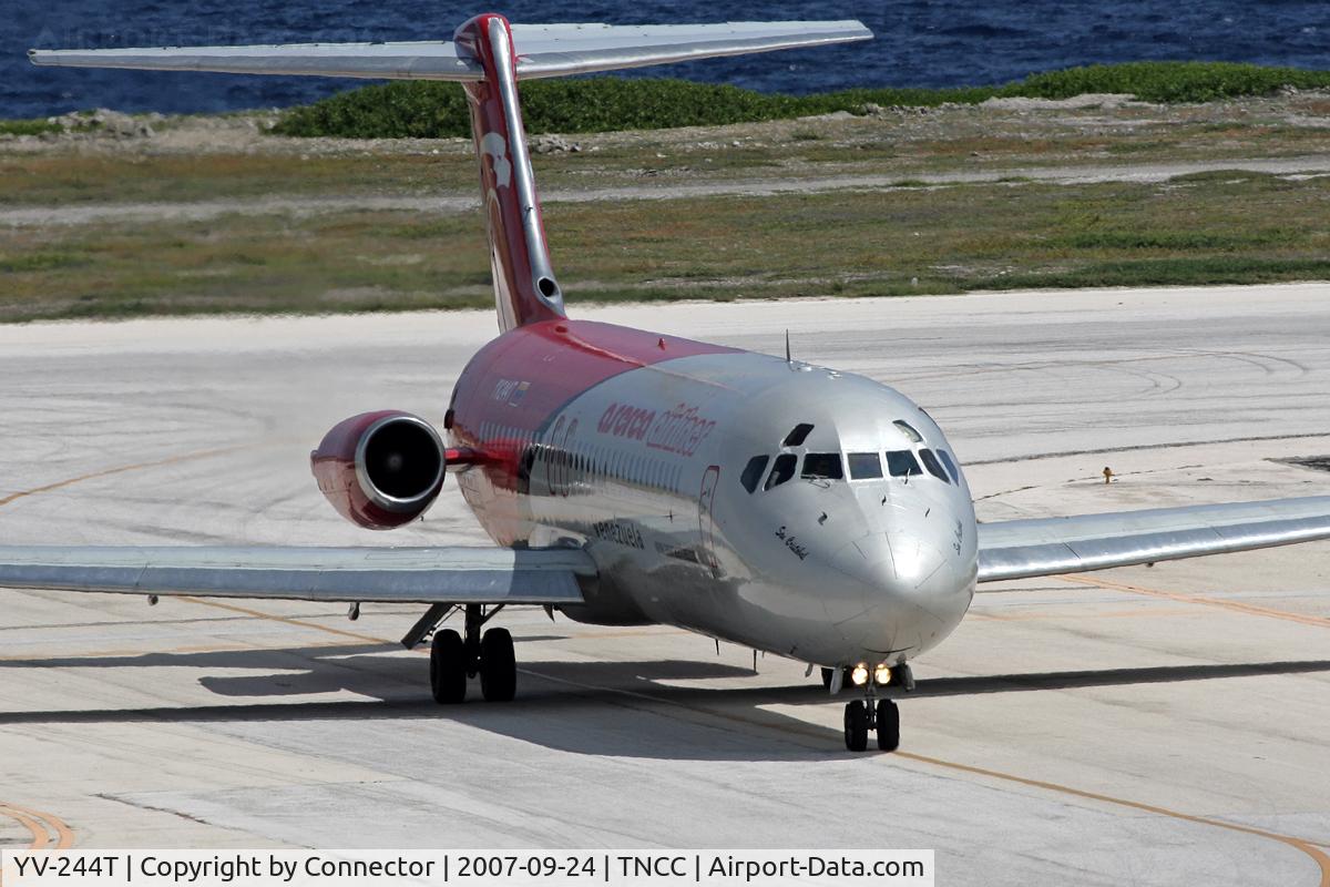YV-244T, McDonnell Douglas DC-9-31 C/N 48141/1030, Arriving at Curacao.