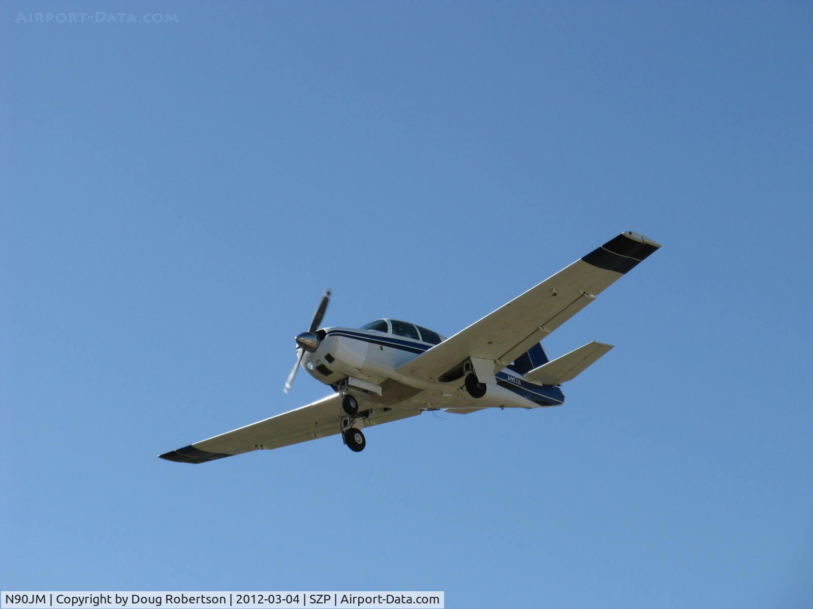 N90JM, 1965 Mooney M20E C/N 747, 1965 Mooney M20E SUPER 21, Lycoming IO-360-A1A 200 Hp with Bendix fuel injection, Positive Control, altitude power boost, on final Rwy 04
