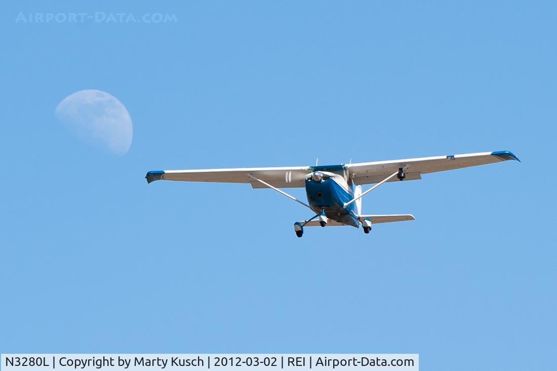 N3280L, 1967 Cessna 172H C/N 17256180, Air 10 on Short Final for Runway 26.