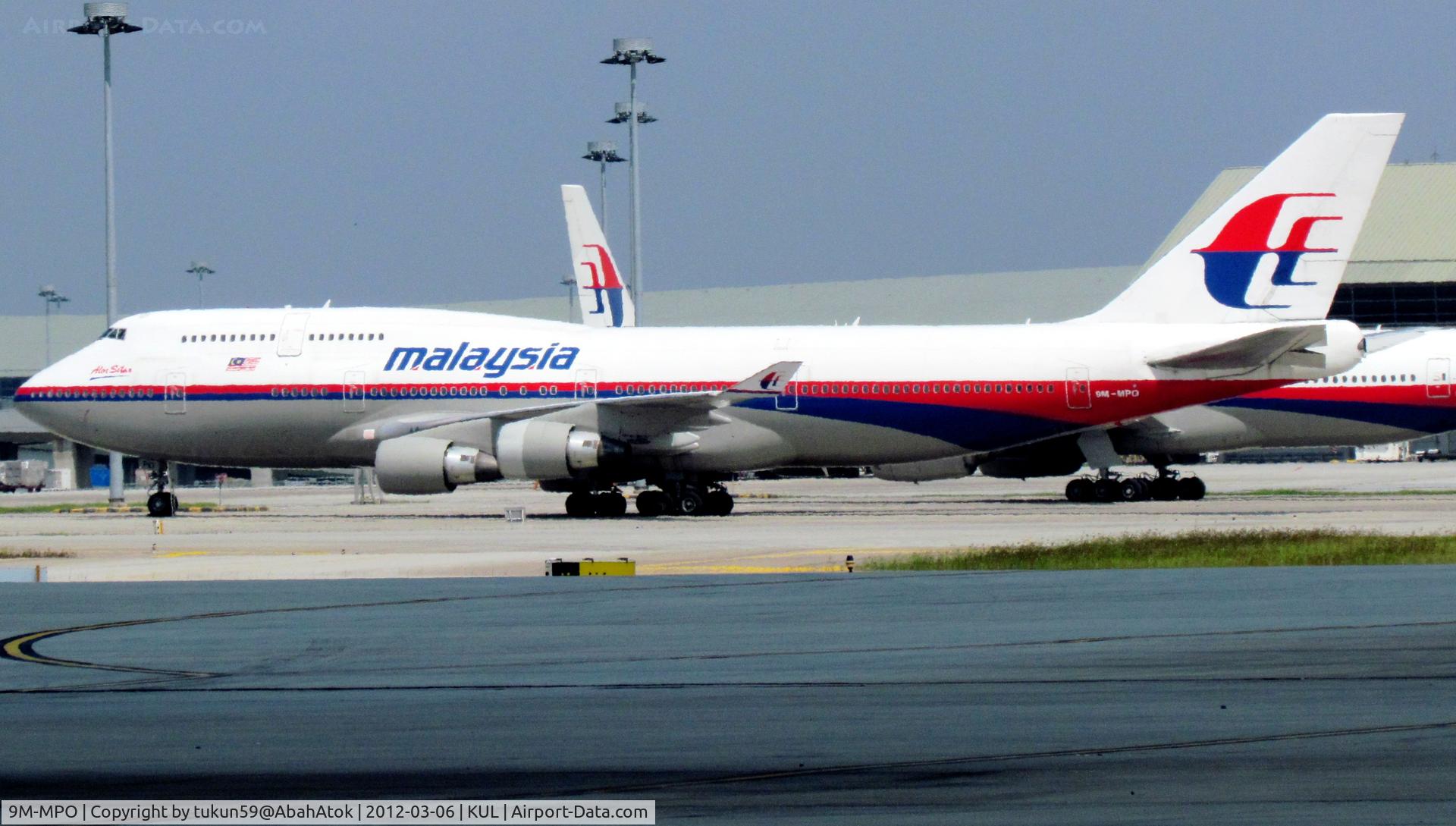9M-MPO, 2001 Boeing 747-4H6 C/N 28433, Malaysia Airlines