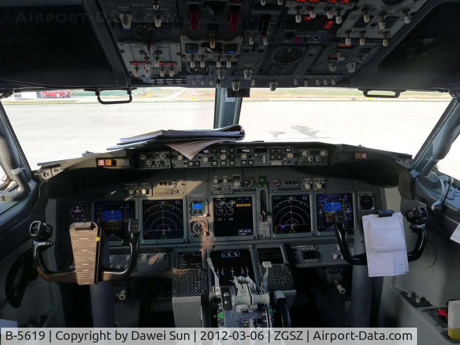 B-5619, 2011 Boeing 737-87L C/N 39152, B-5619