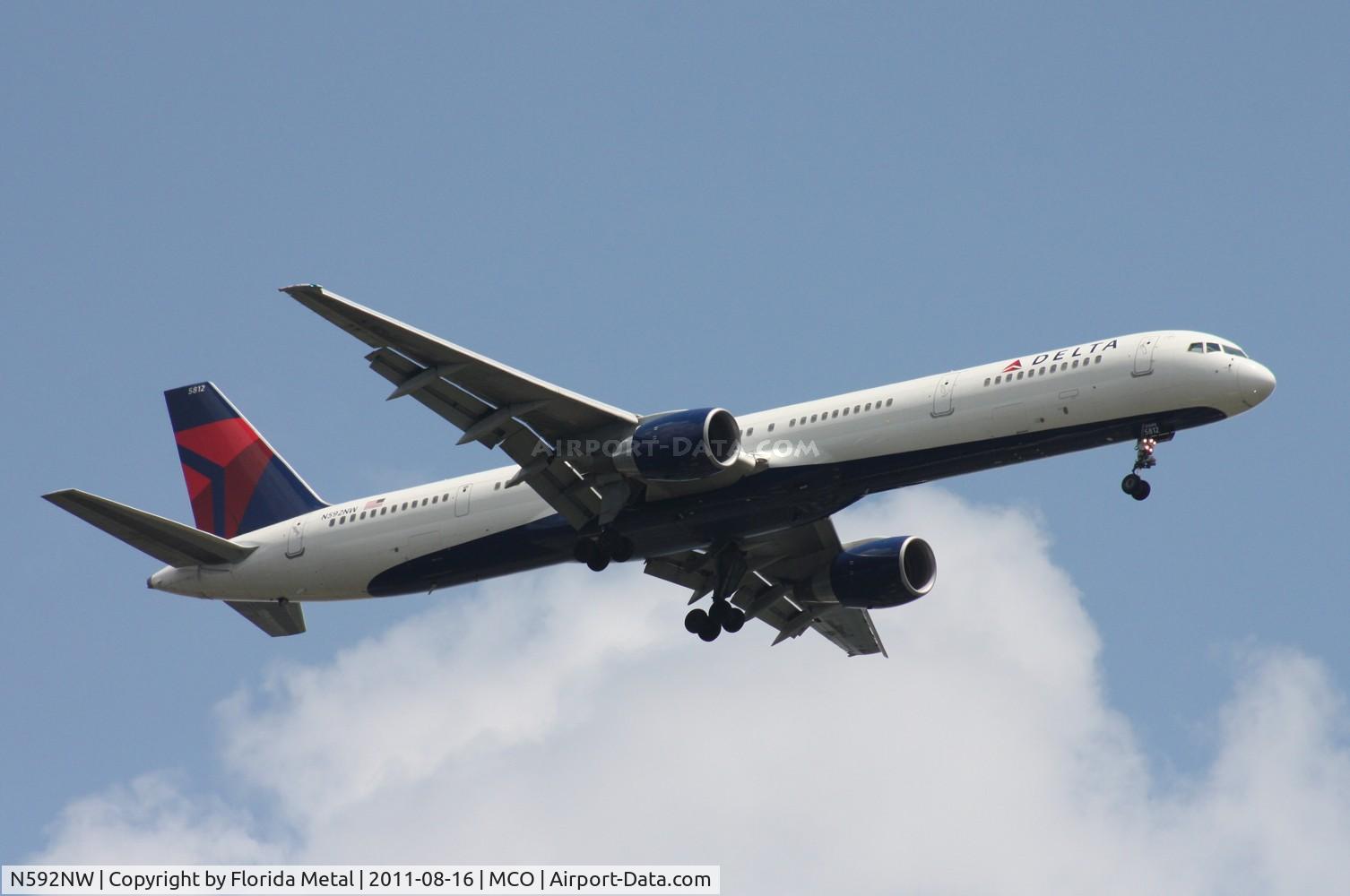 N592NW, 2003 Boeing 757-351 C/N 32992, Delta 757-300