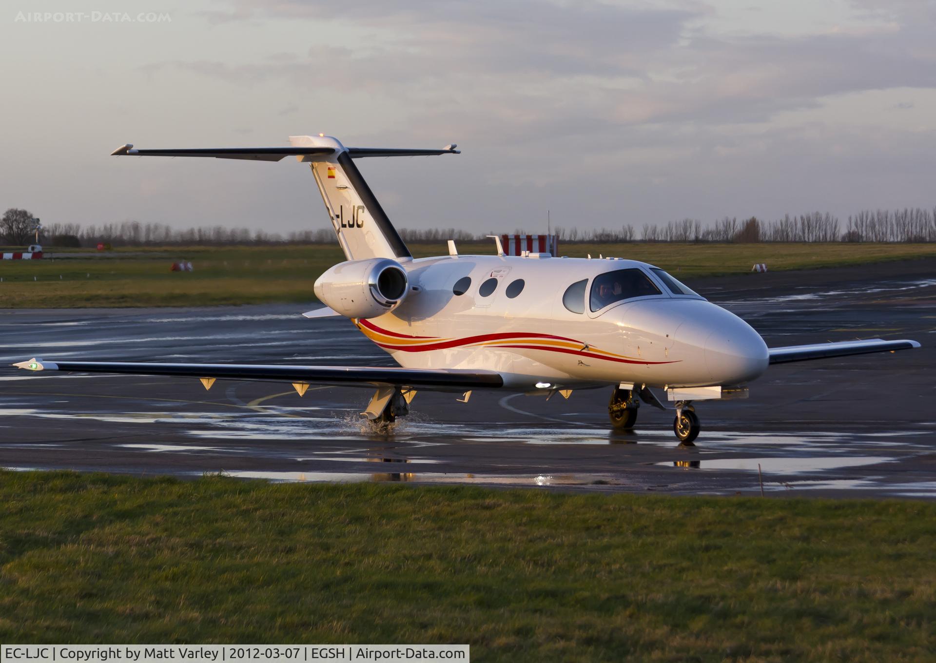 EC-LJC, 2010 Cessna 510 Citation Mustang Citation Mustang C/N 510-0355, Departing SaxonAir in the setting sun.