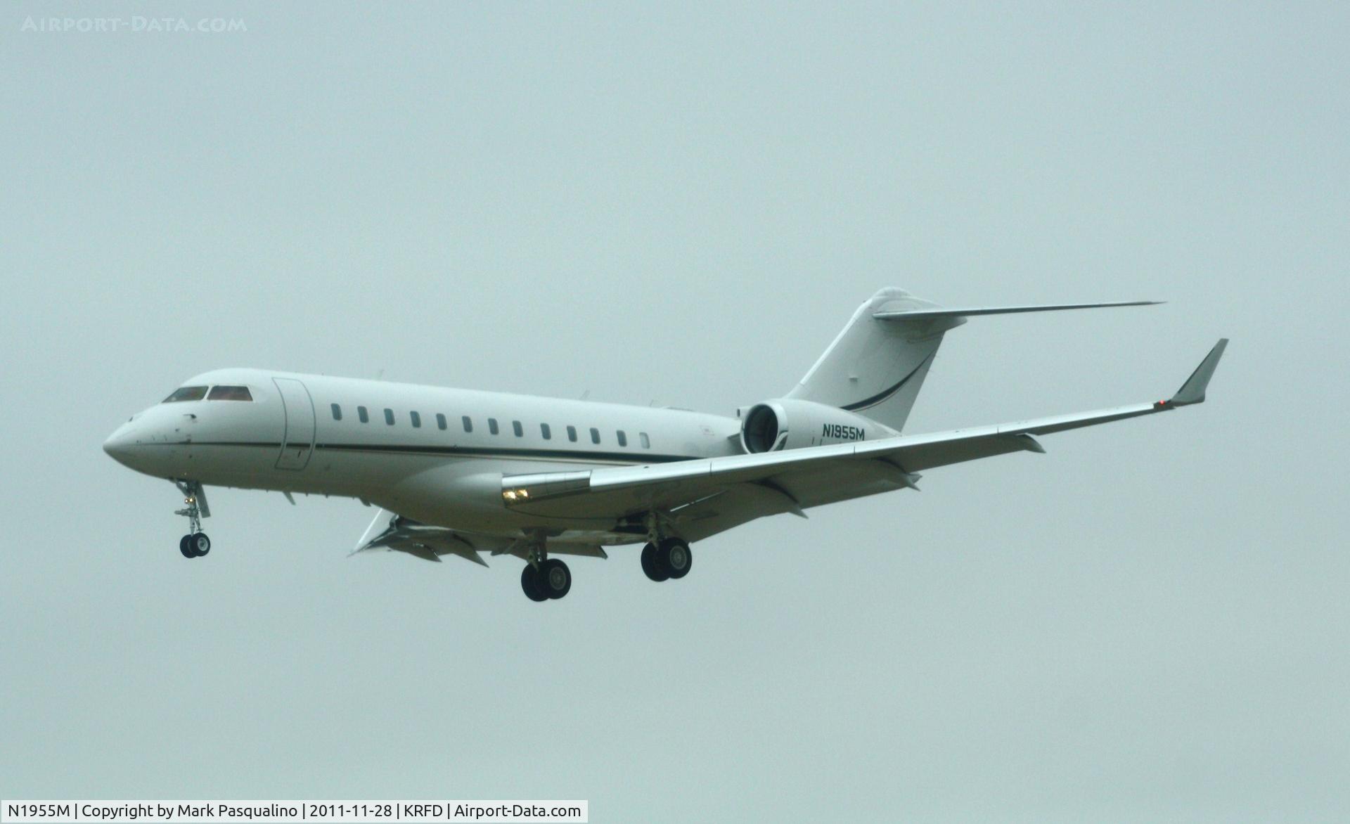 N1955M, 2005 Bombardier BD-700-1A10 Global Express C/N 9185, BD-700-1A10