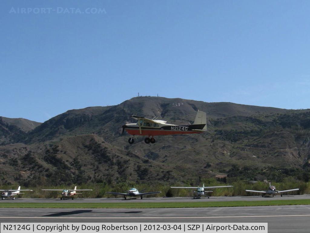 N2124G, 1958 Cessna 182A Skylane C/N 51424, 1958 Cessna 182A SKYLANE, Continental O-470 230 Hp, takeoff climb Rwy 04