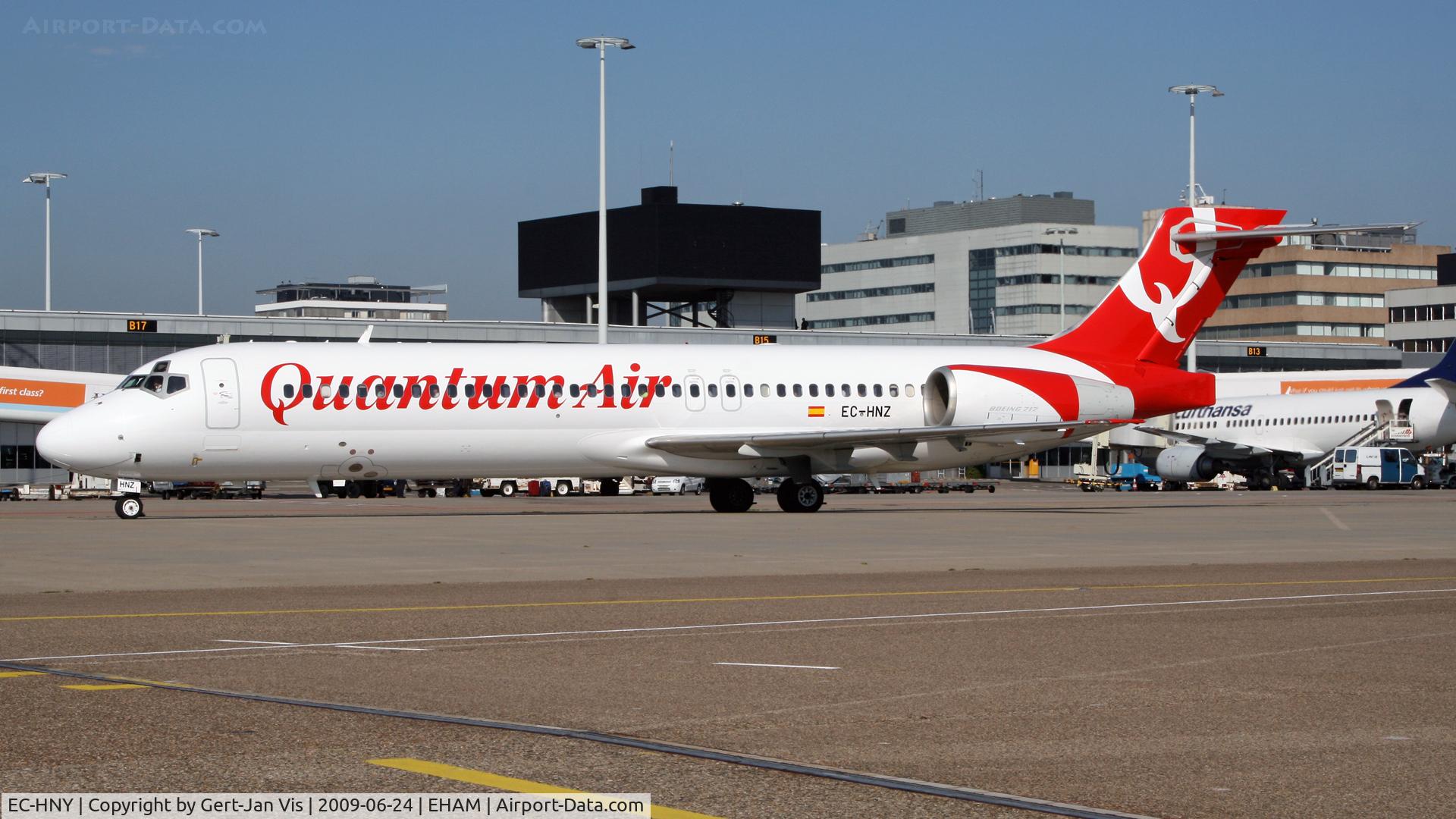 EC-HNY, 2000 Boeing 717-2CM C/N 55059, Quantum Air